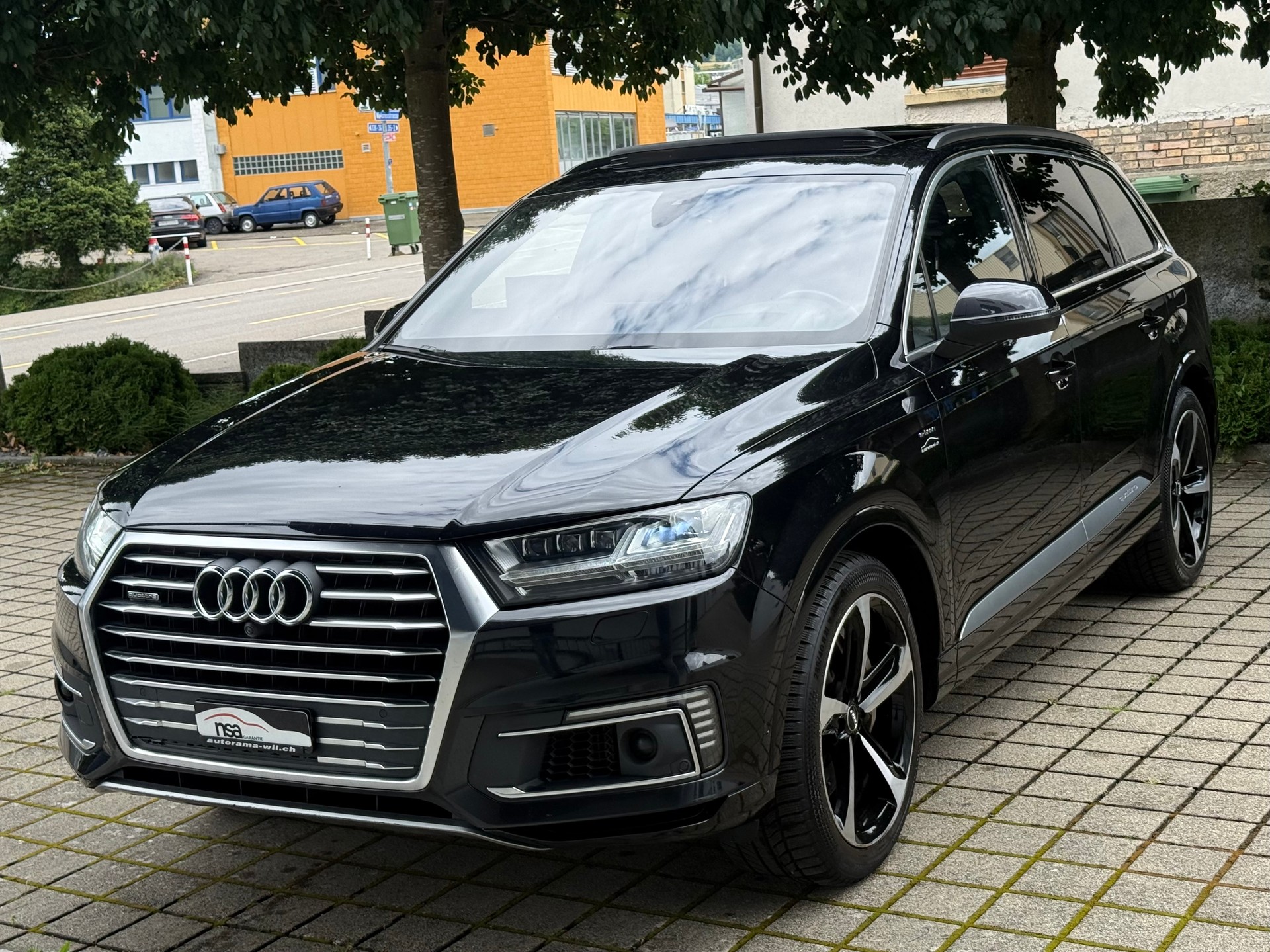 AUDI Q7 e-tron 3.0 TDI quattro tiptronic-image-1
