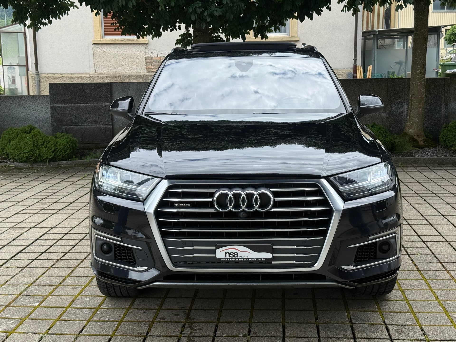AUDI Q7 e-tron 3.0 TDI quattro tiptronic