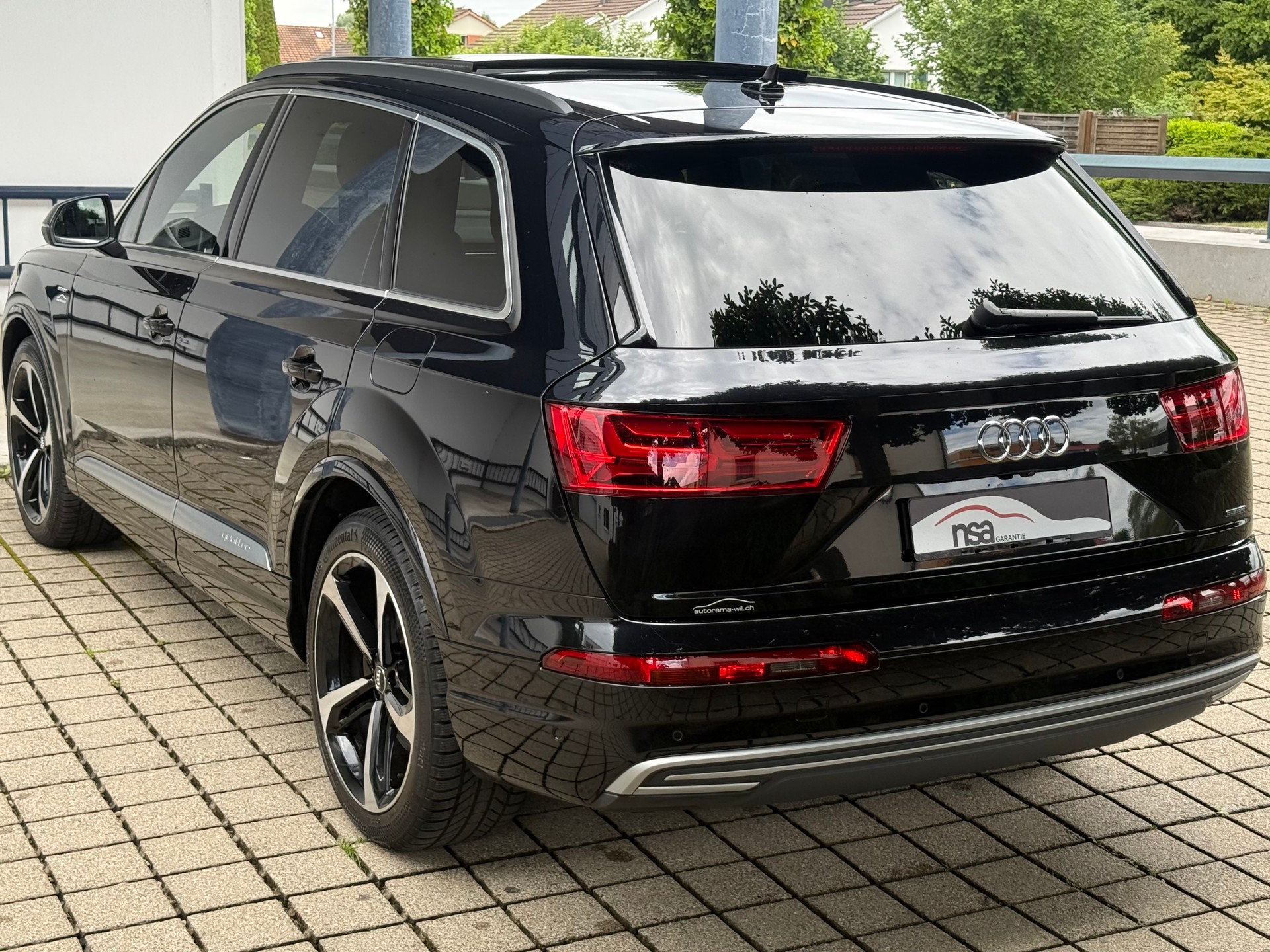 AUDI Q7 e-tron 3.0 TDI quattro tiptronic-image-3