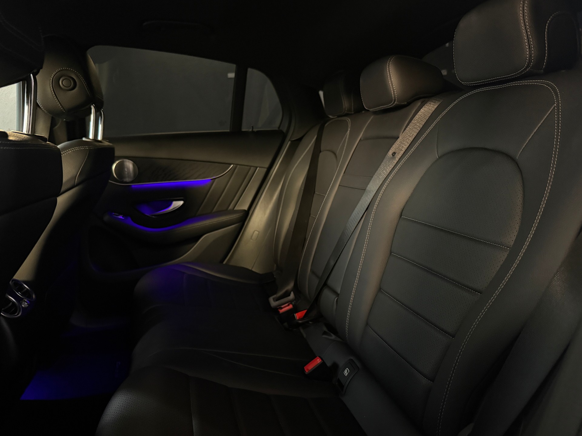 MERCEDES-BENZ GLC Coupé 220 d AMG Line 4Matic 9G-Tronic-image-10
