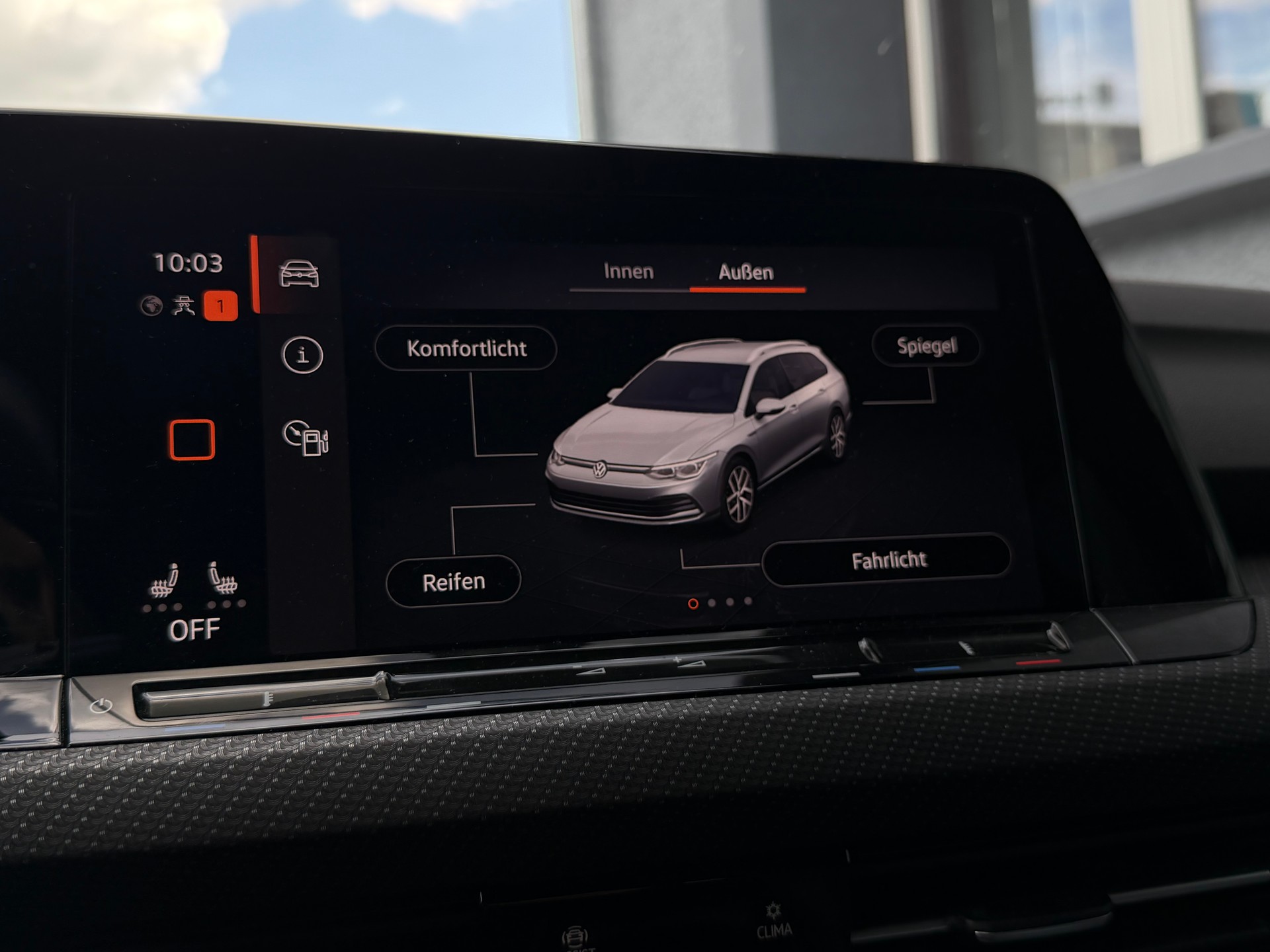 VW Golf 1.5 eTSI mHEV ACT R-Line DSG-image-9