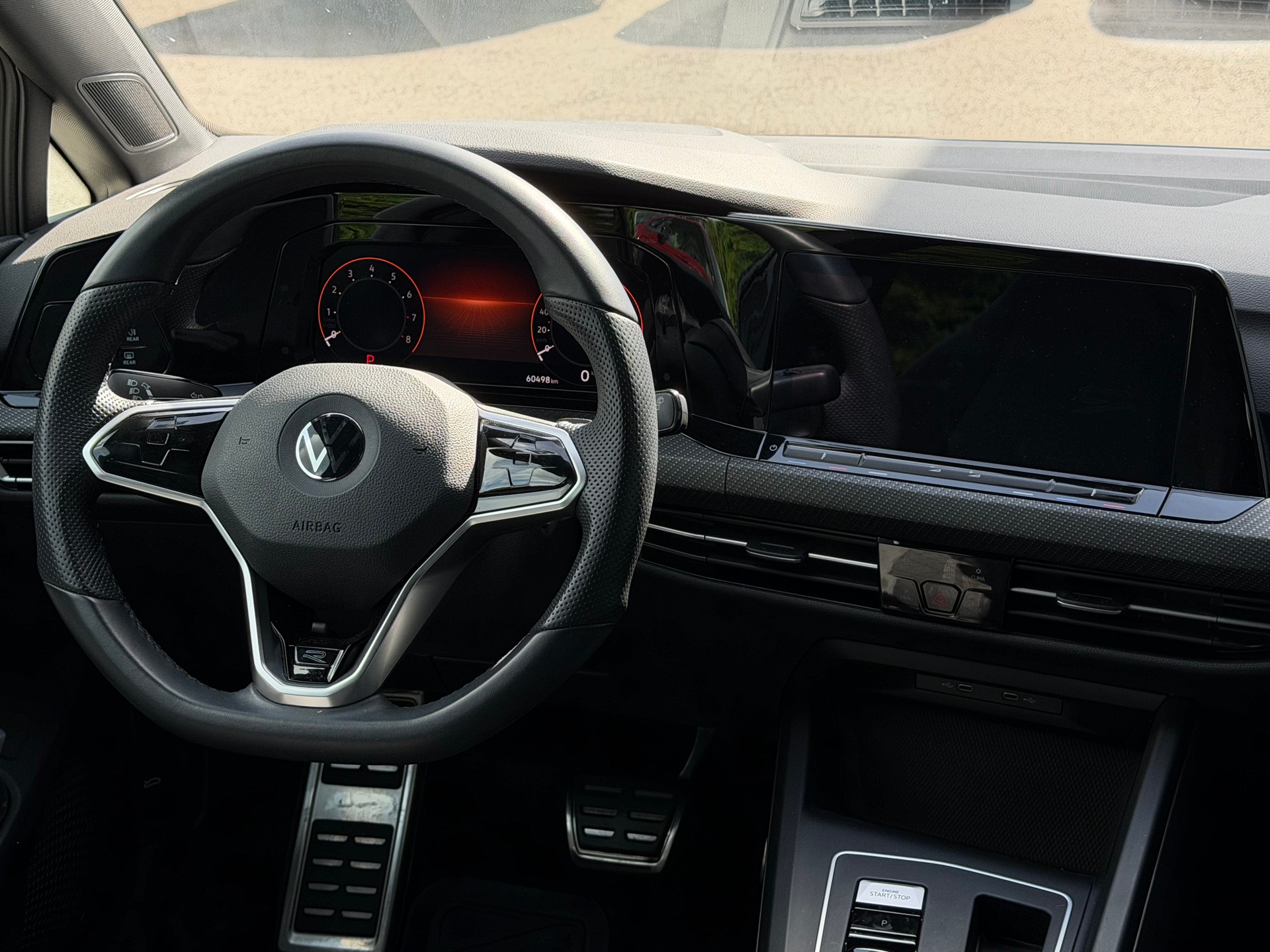 VW Golf 1.5 eTSI mHEV ACT R-Line DSG-image-5