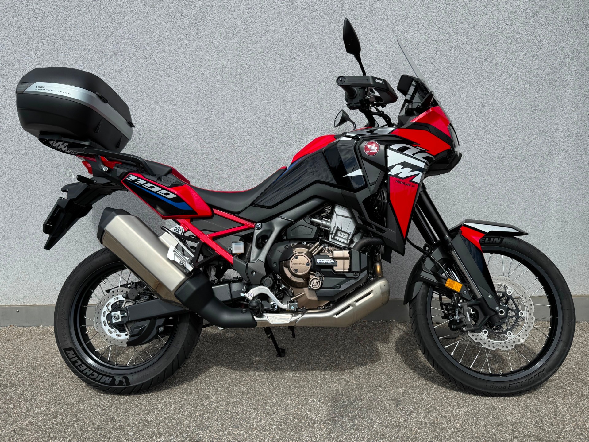 HONDA CRF 1100 DCT Africa Twin-image-1