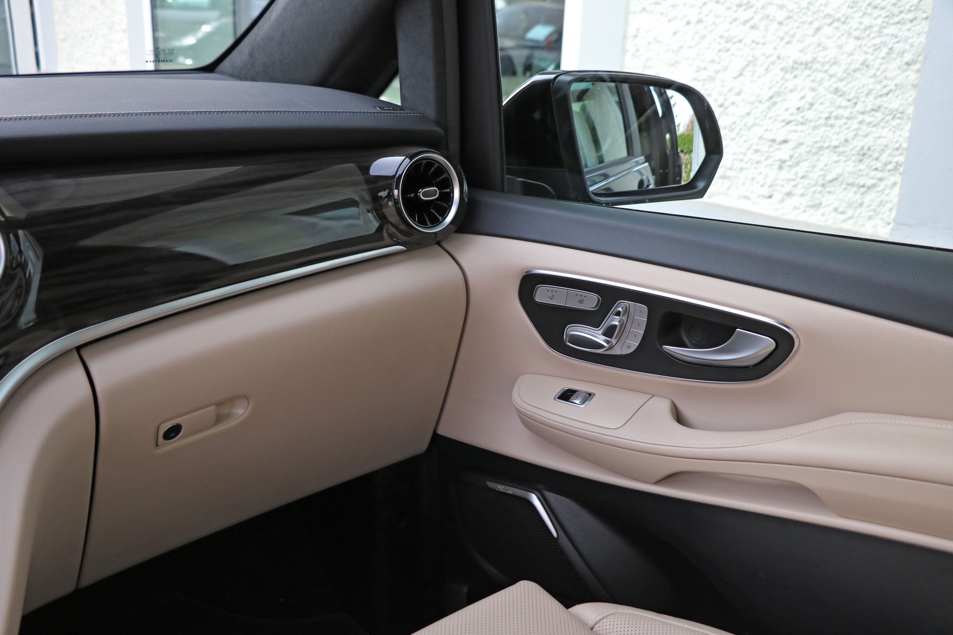 MERCEDES-BENZ V 300 d lang Exclusive 4Matic 9G-Tronic **Luxus-Einzelsitze**-image-27