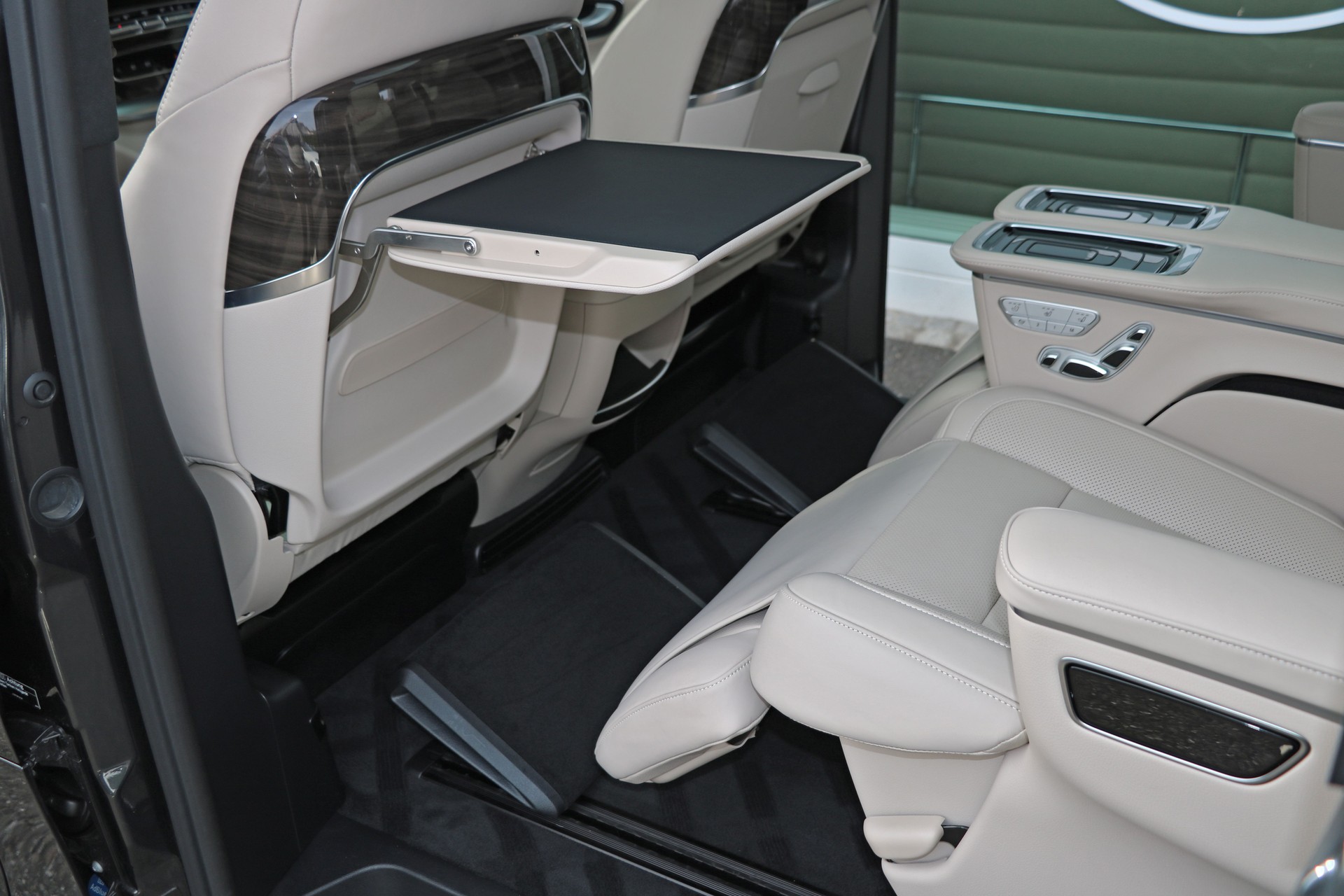 MERCEDES-BENZ V 300 d lang Exclusive 4Matic 9G-Tronic **Luxus-Einzelsitze**-image-12