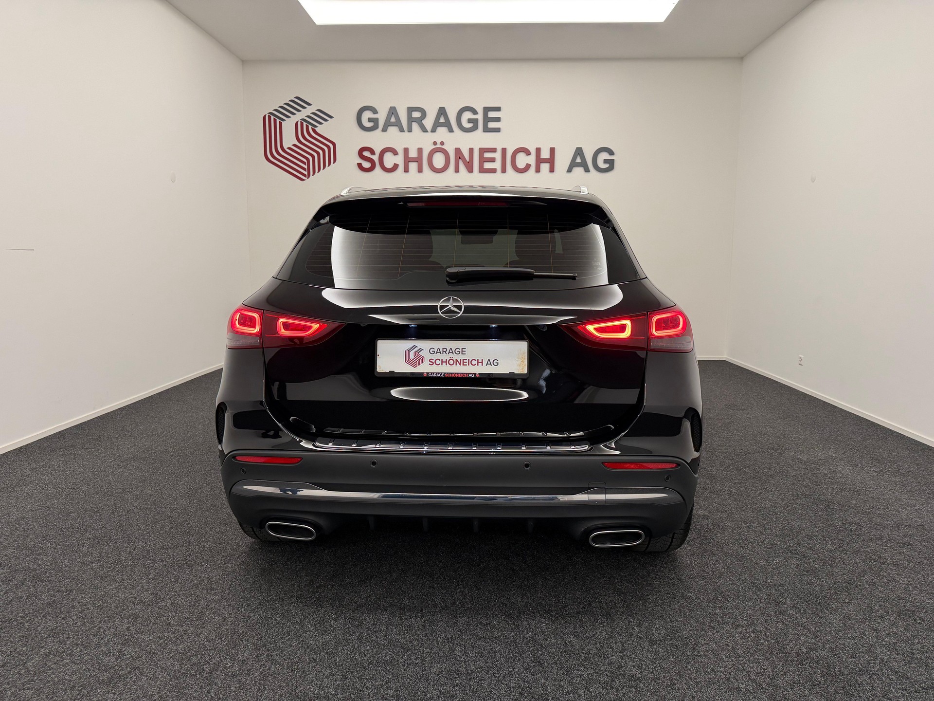 MERCEDES-BENZ GLA 250 AMG Line 4matic-image-5