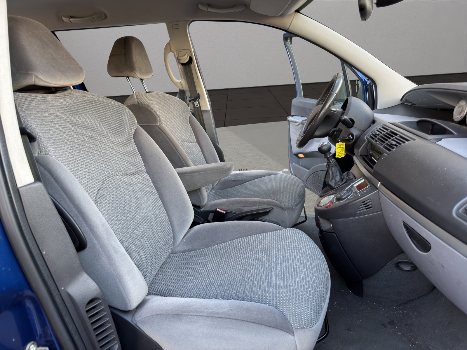 PEUGEOT 807 2.2 16V HDi SV-image-16
