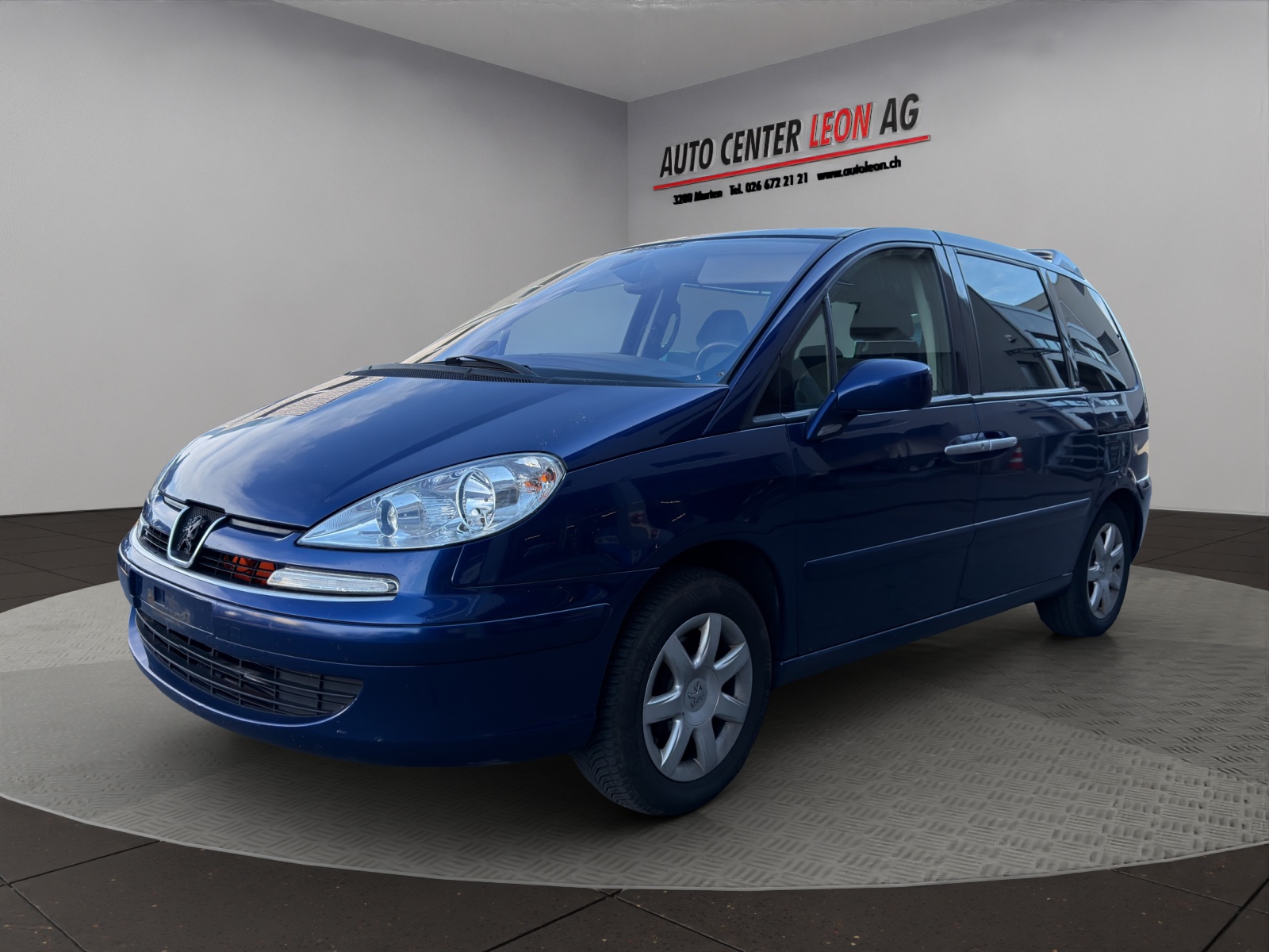 PEUGEOT 807 2.2 16V HDi SV-showroom-element-1