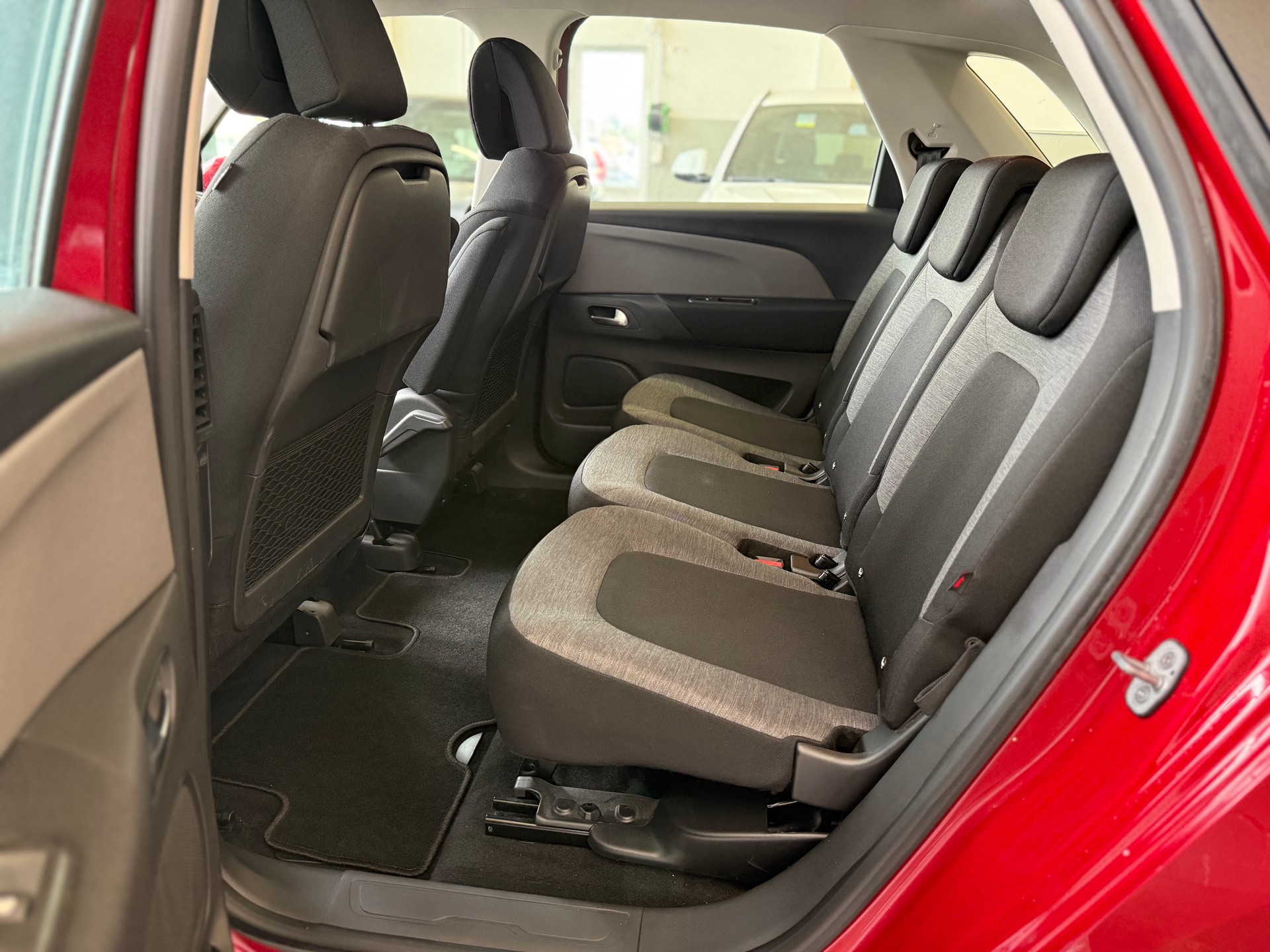 CITROEN C4 Spacetourer 1.2 Pure Tech Feel Edition EAT8-image-8
