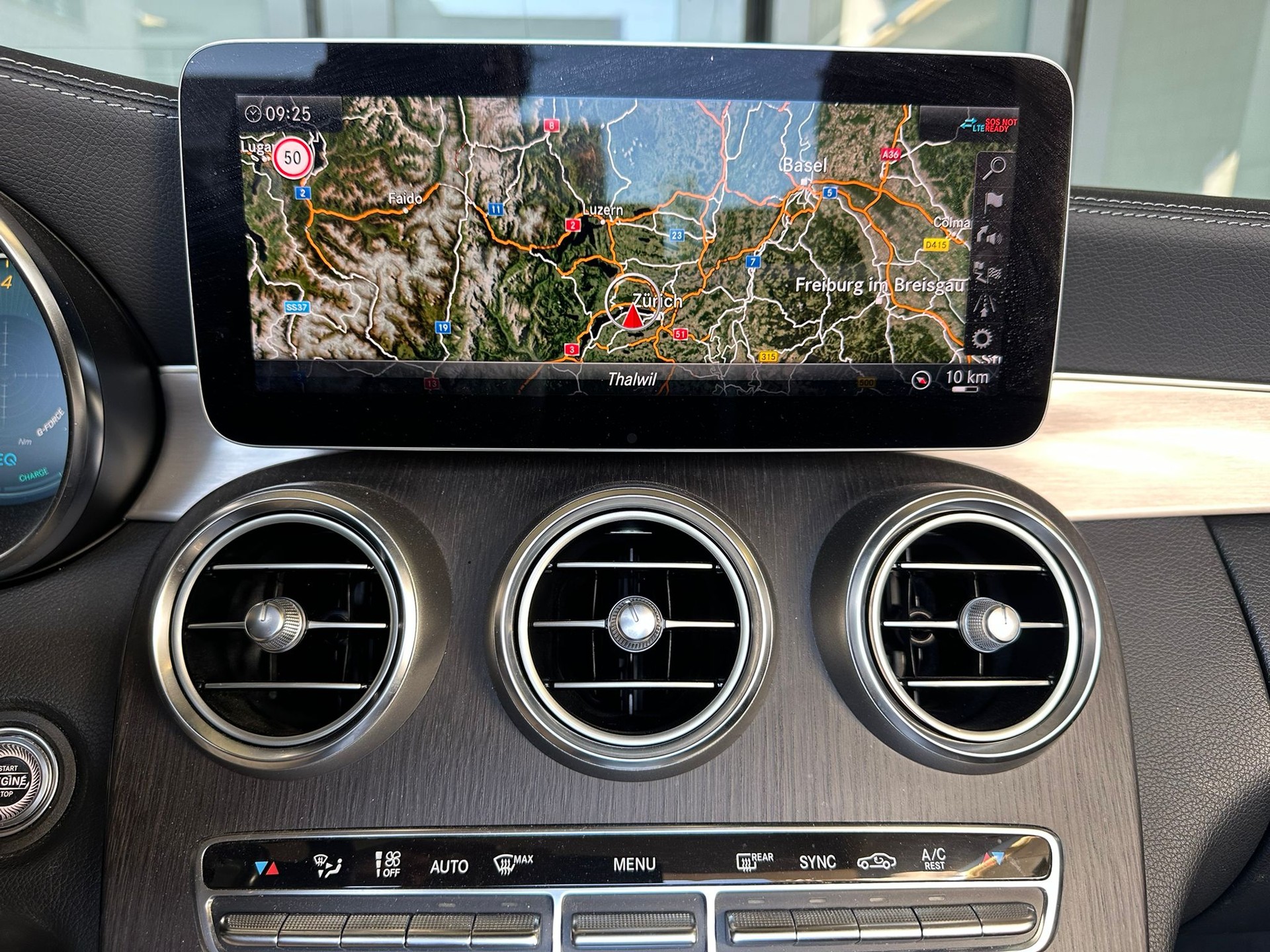 MERCEDES-BENZ C 200 Cabriolet 4Matic 9G-Tronic-image-17