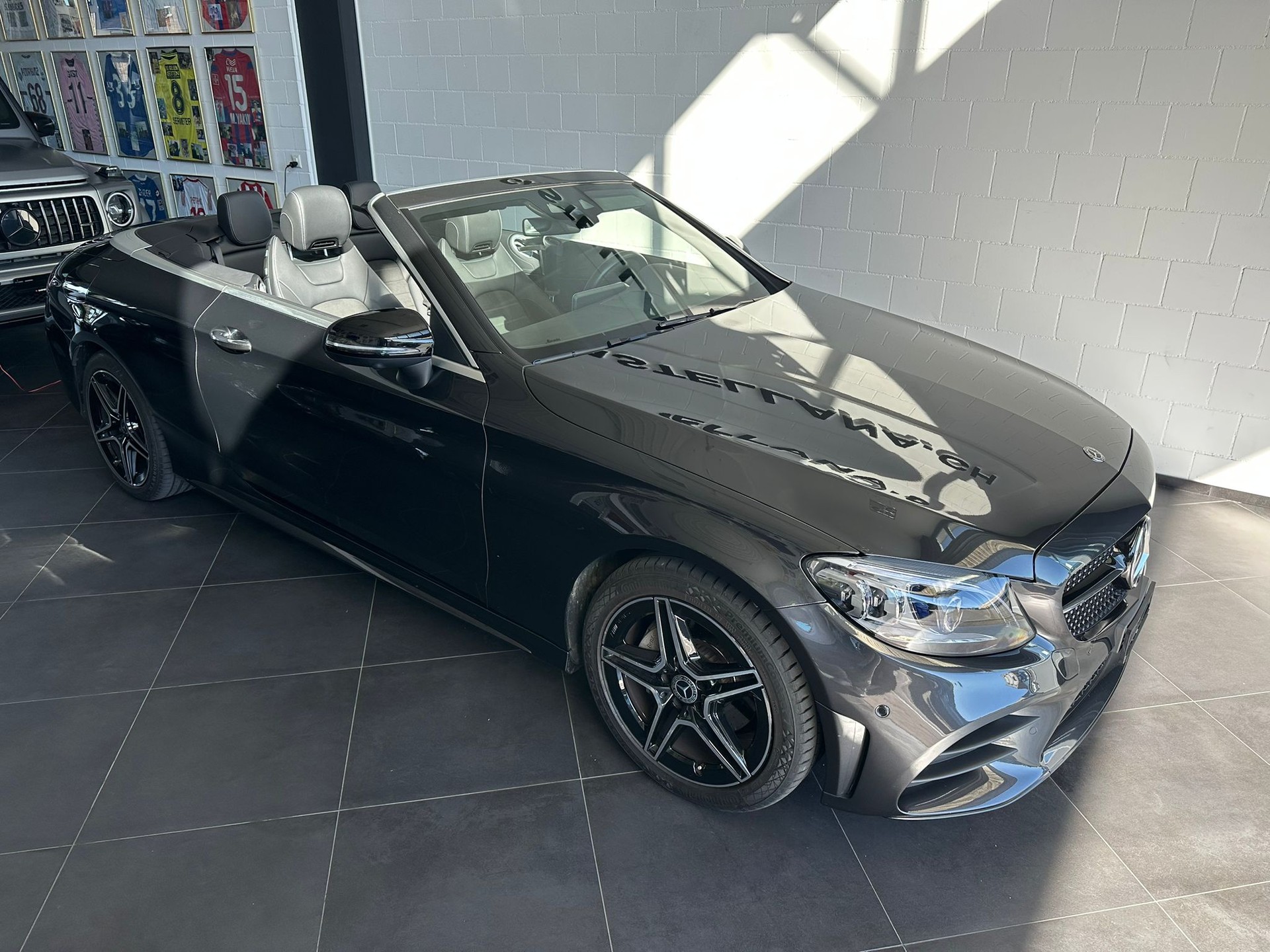 MERCEDES-BENZ C 200 Cabriolet 4Matic 9G-Tronic-showroom-element-2
