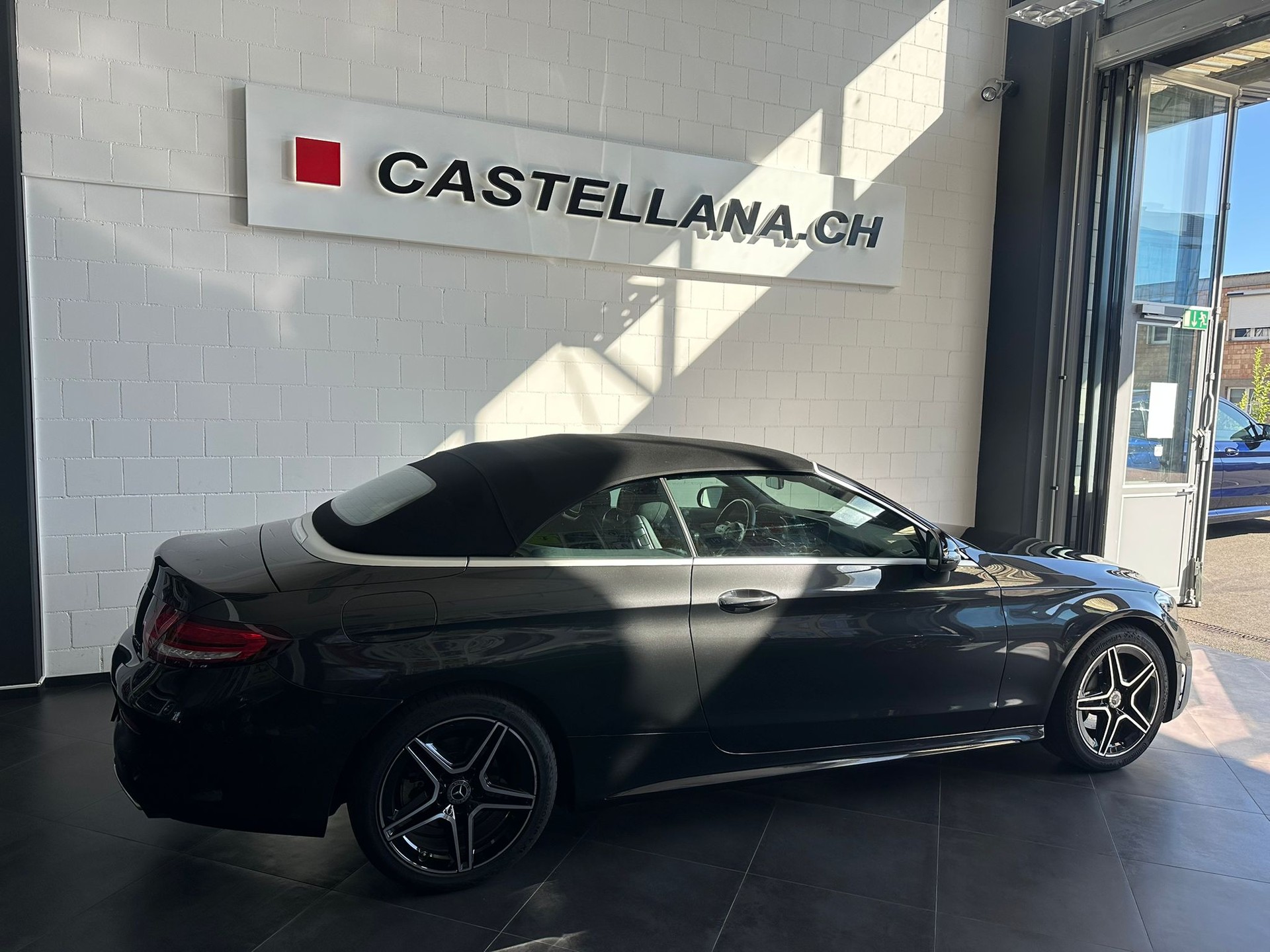 MERCEDES-BENZ C 200 Cabriolet 4Matic 9G-Tronic-image-5