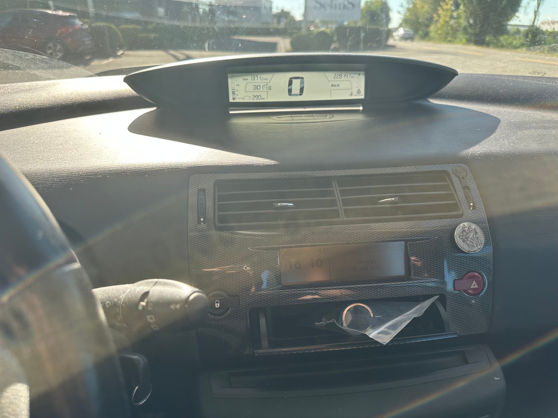 CITROEN C4 Berline 1.6i 16V SX-image-9