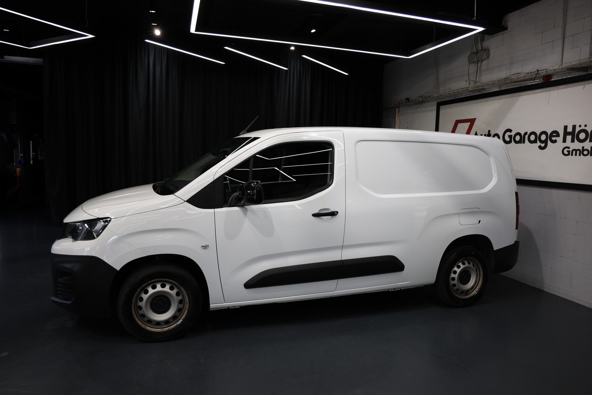 PEUGEOT Partner 1.5 Blue HDi s/s Long Automat-showroom-element-3