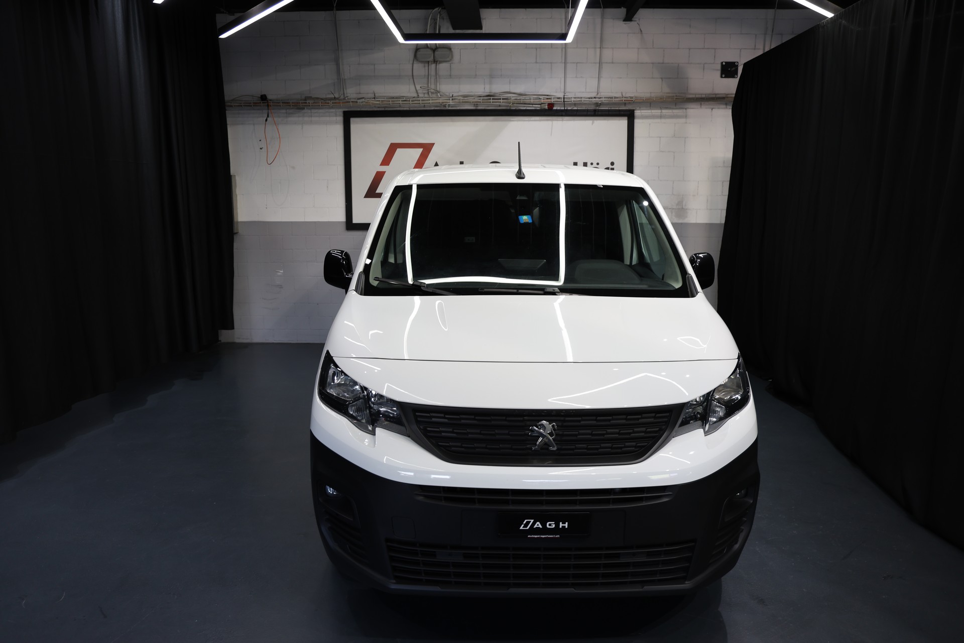 PEUGEOT Partner 1.5 Blue HDi s/s Long Automat-image-5
