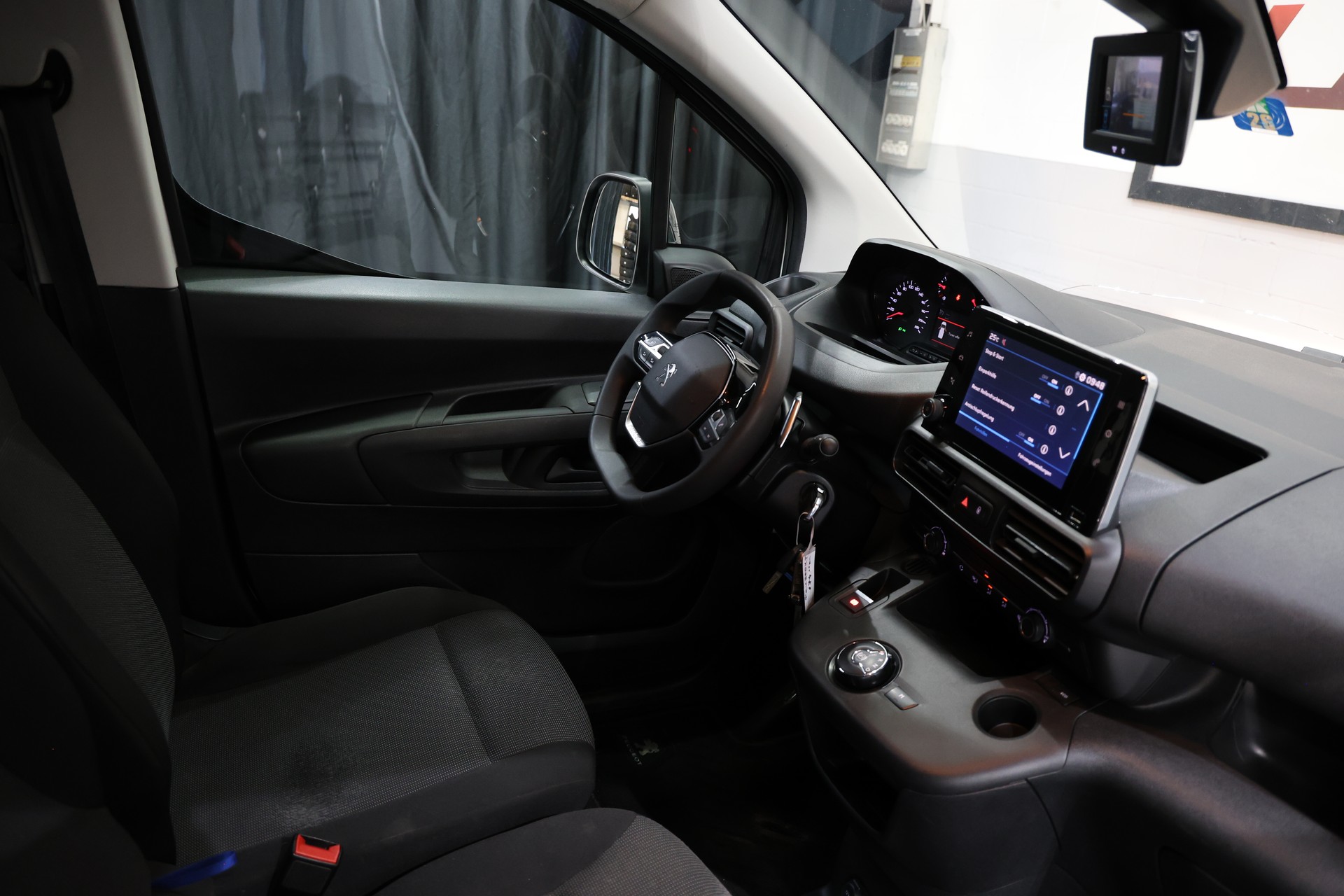 PEUGEOT Partner 1.5 Blue HDi s/s Long Automat-image-17