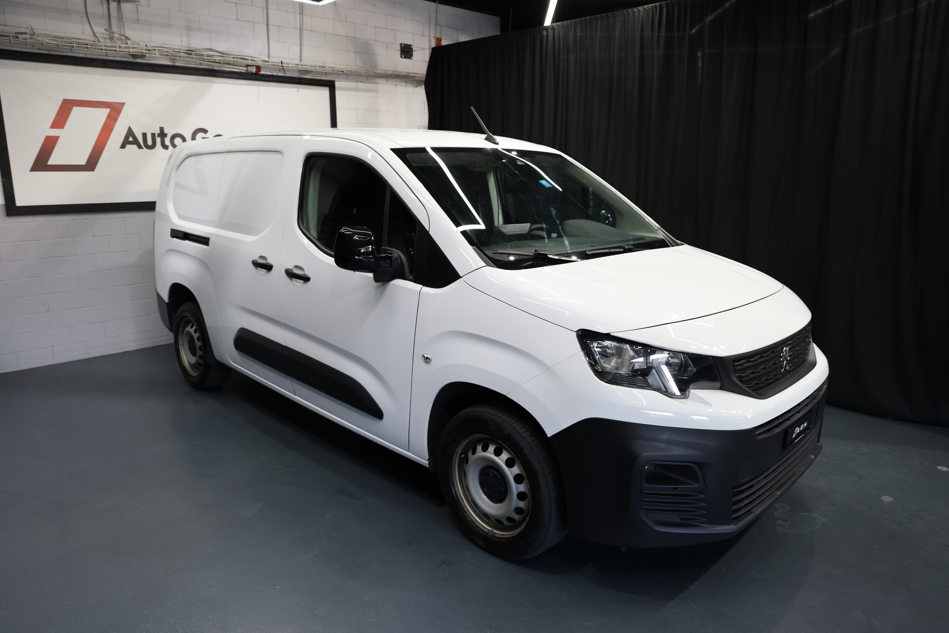 PEUGEOT Partner 1.5 Blue HDi s/s Long Automat-image-6