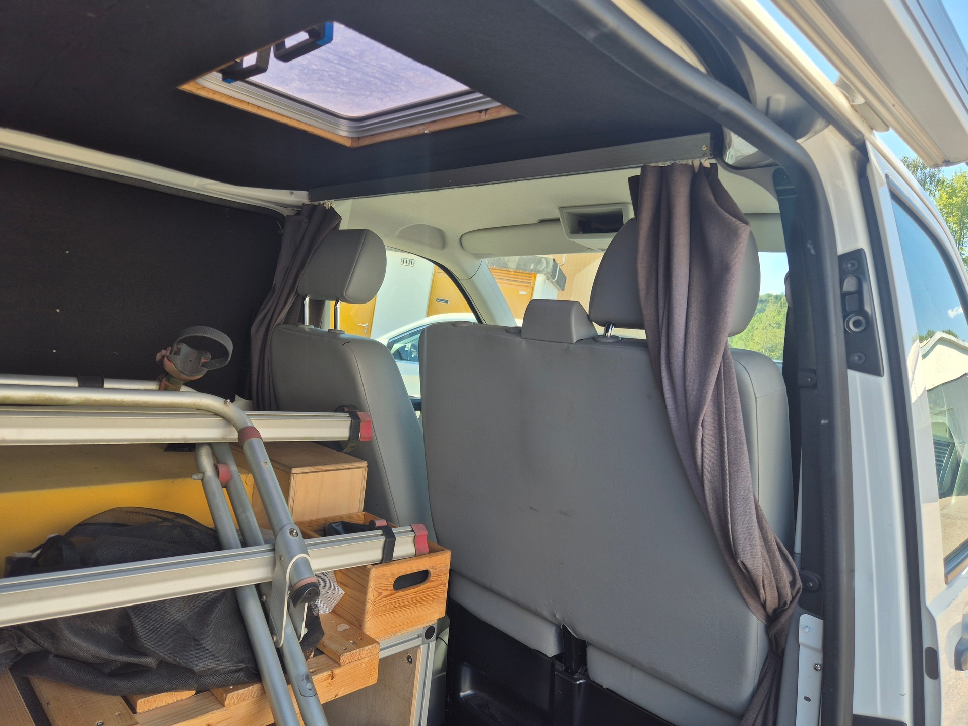 VW Wohnwagen-image-9