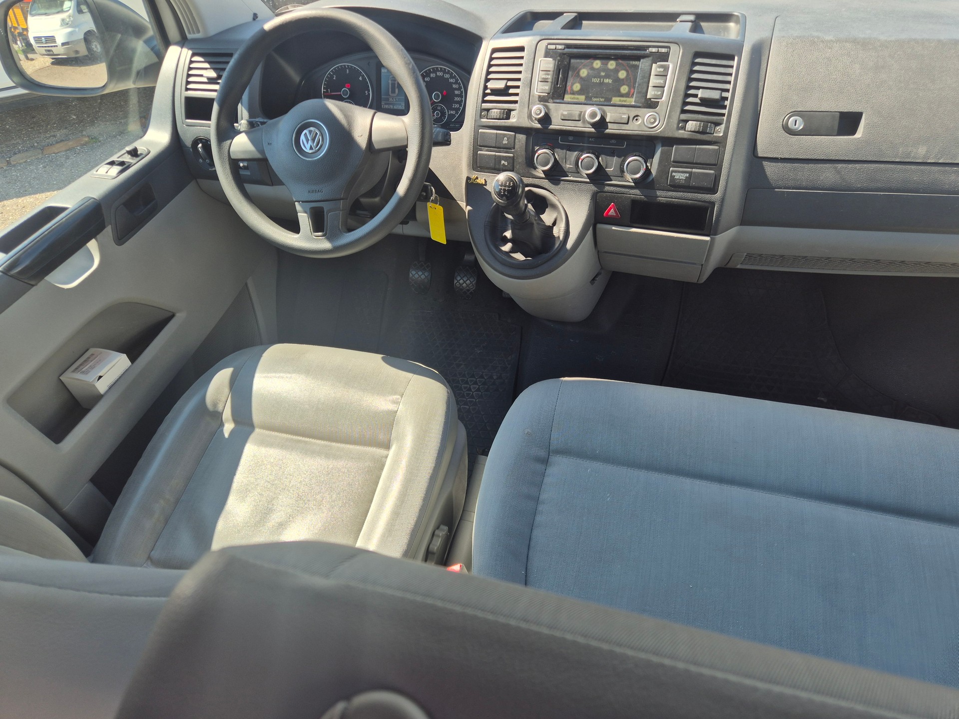VW Wohnwagen-image-10
