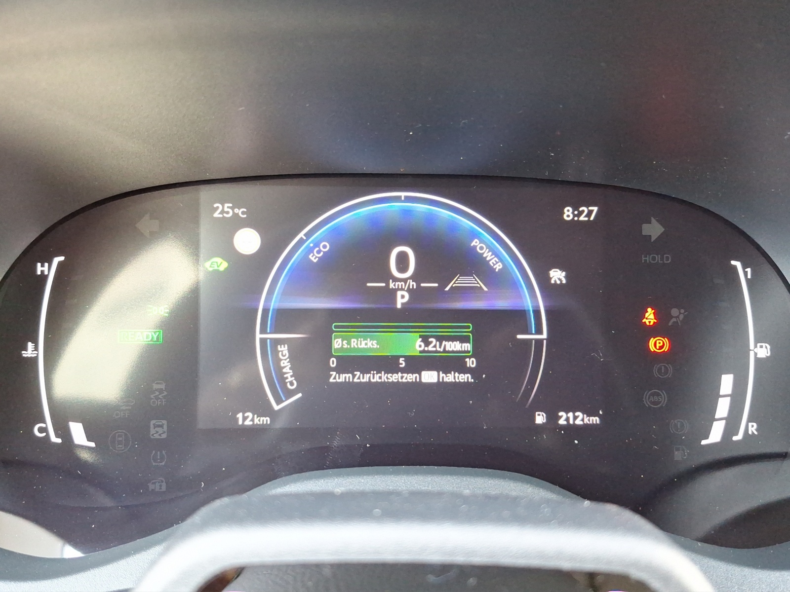 TOYOTA Yaris 1.5 VVT-i HSD Trend-image-14