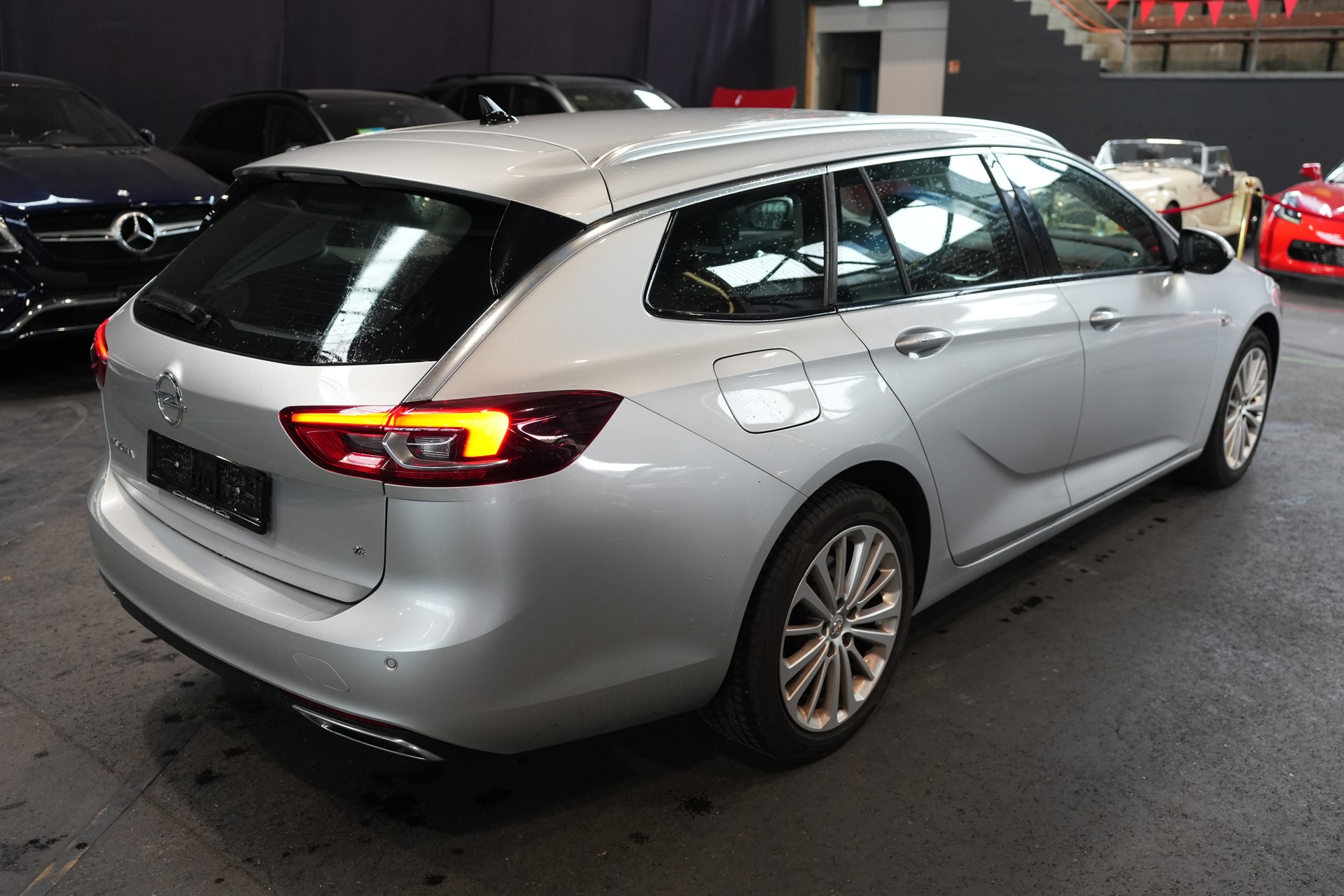 OPEL Insignia 2.0 BiDTI Sports Tourer Excellence 4WD A.-showroom-element-3