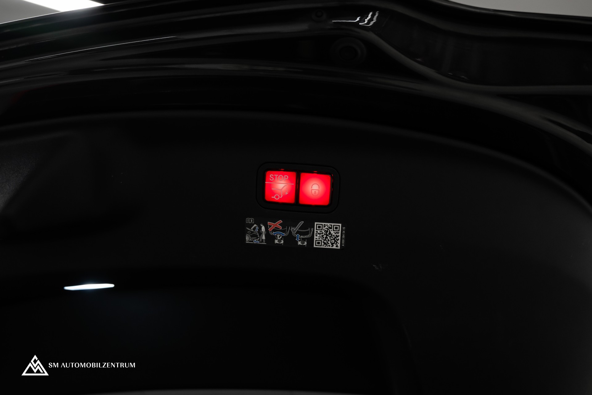 MERCEDES-BENZ AMG GT 63 S E Performance 4matic+ / Aero / Keramikbremsen / Carbon / Panorama-image-17