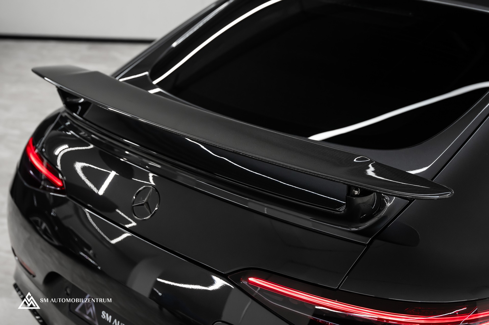 MERCEDES-BENZ AMG GT 63 S E Performance 4matic+ / Aero / Keramikbremsen / Carbon / Panorama-image-13