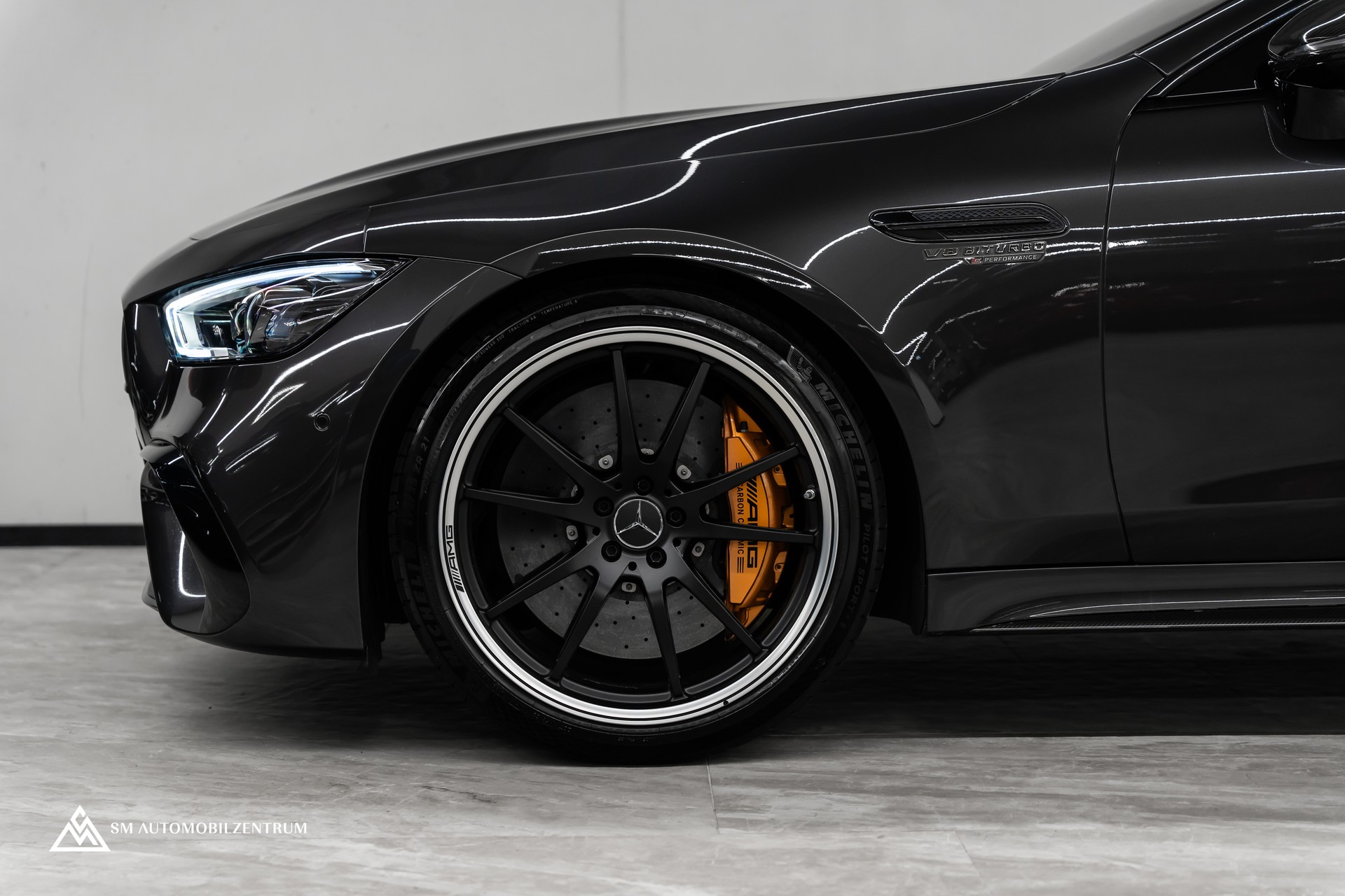 MERCEDES-BENZ AMG GT 63 S E Performance 4matic+ / Aero / Keramikbremsen / Carbon / Panorama-image-9