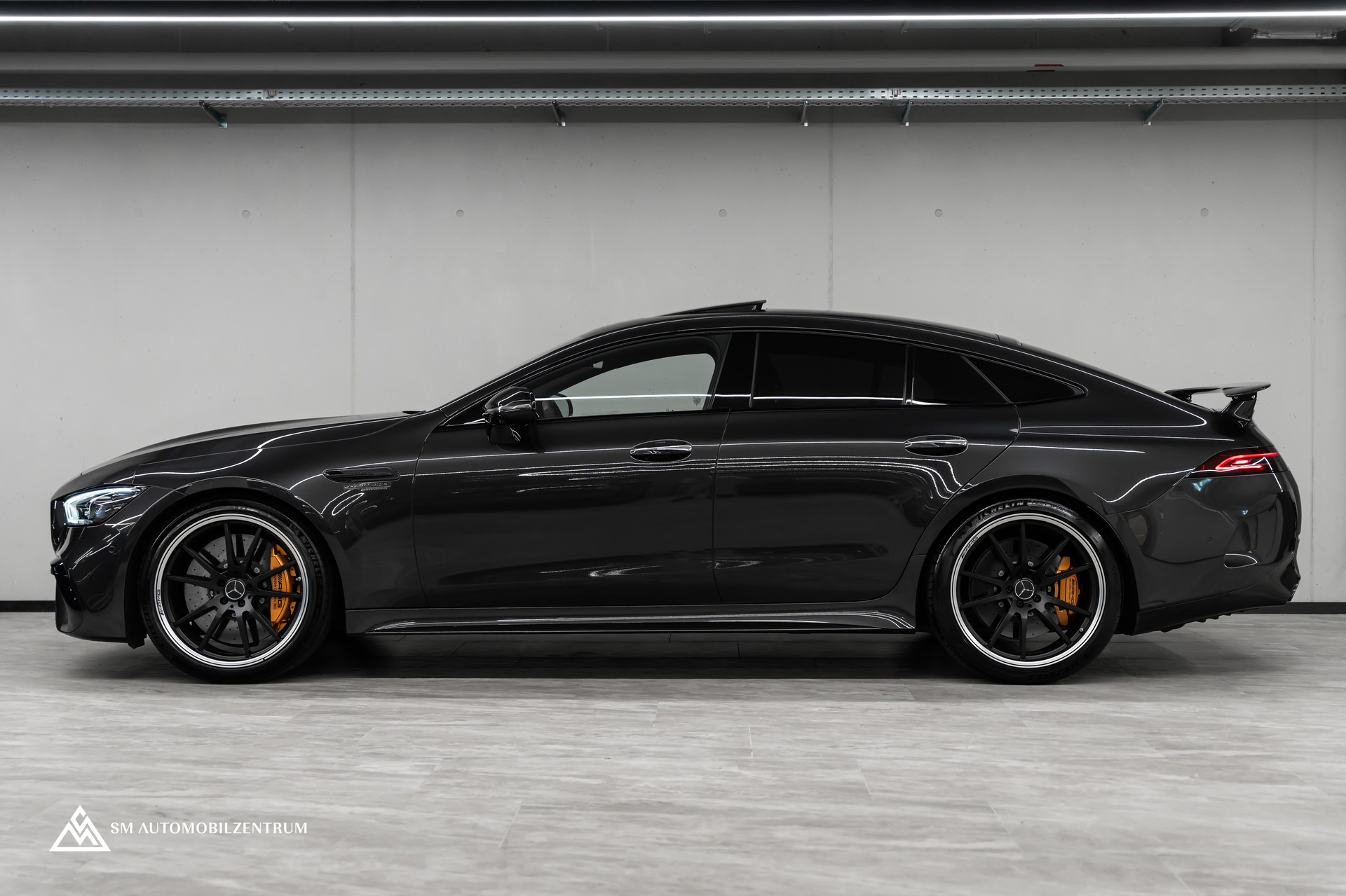 MERCEDES-BENZ AMG GT 63 S E Performance 4matic+ / Aero / Keramikbremsen / Carbon / Panorama-image-8