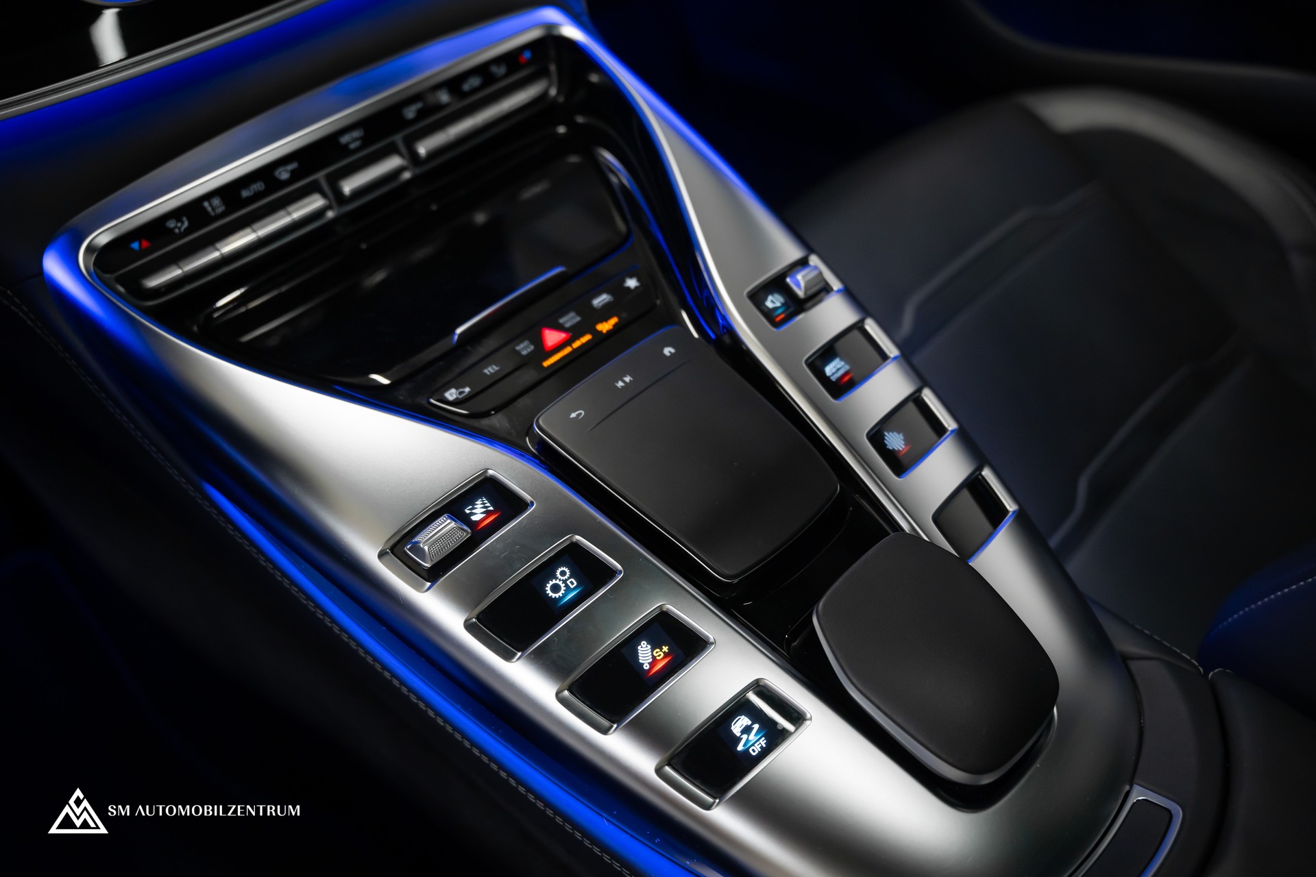 MERCEDES-BENZ AMG GT 63 S E Performance 4matic+ / Aero / Keramikbremsen / Carbon / Panorama-image-32