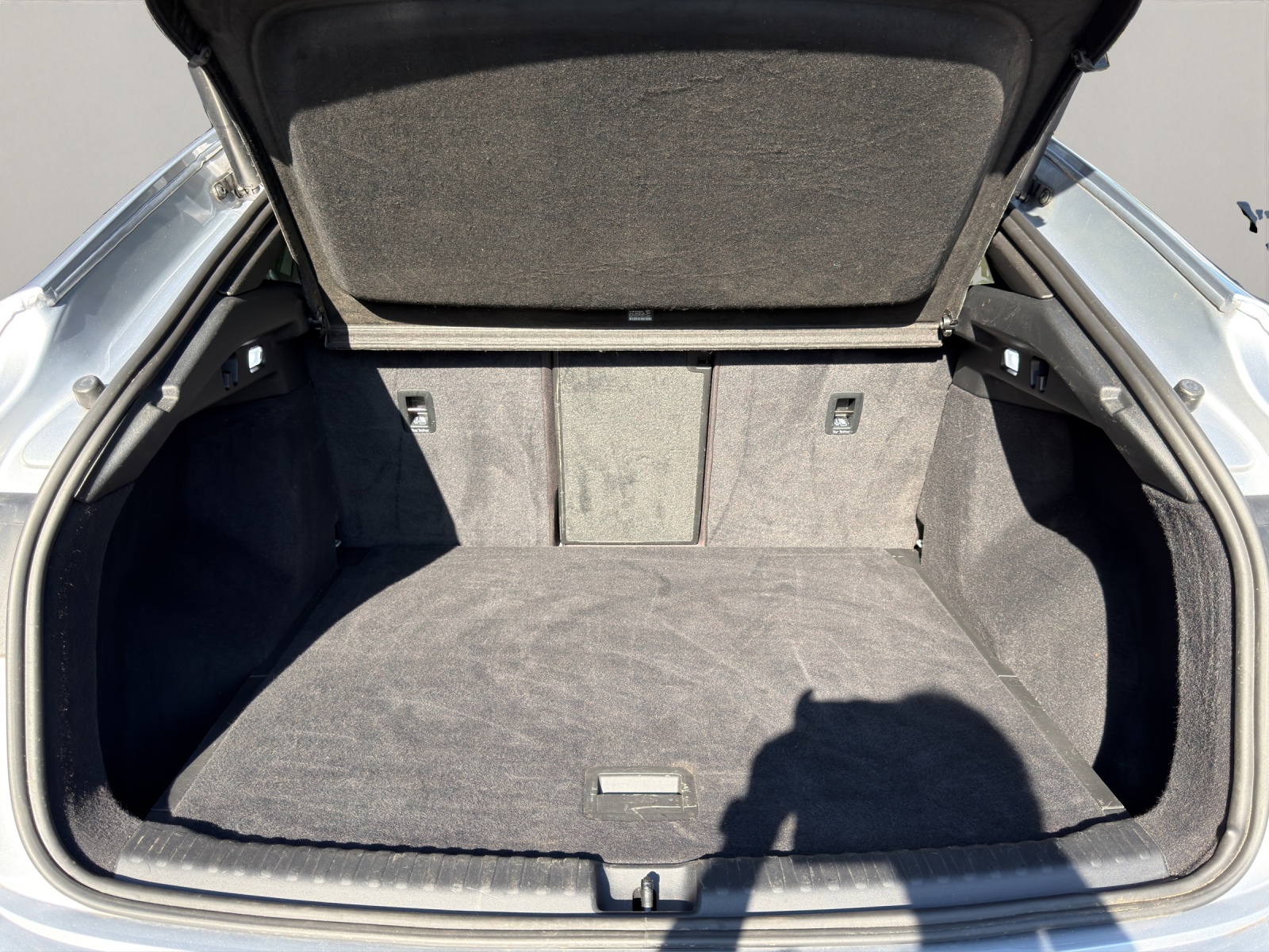 AUDI Q4 e-tron Sportback 50 quattro-image-13