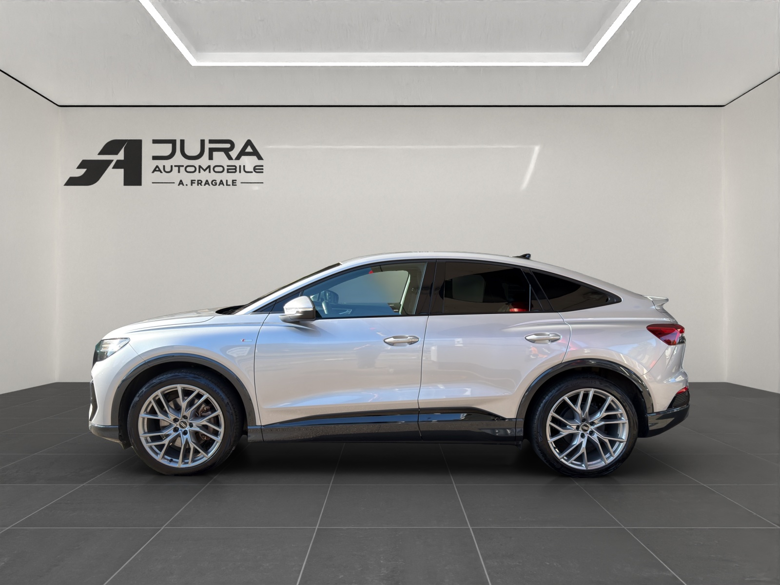 AUDI Q4 e-tron Sportback 50 quattro-image-3