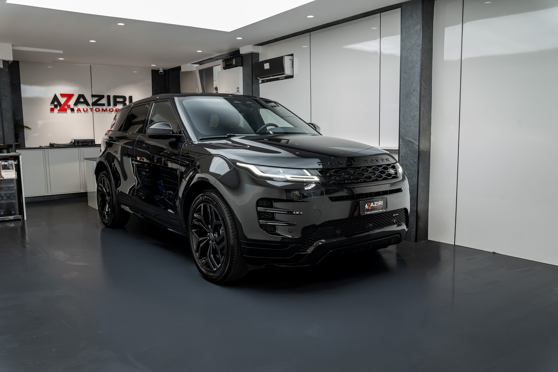 LAND ROVER Range Rover Evoque R-Dynamic P 200 SE Black Editon-showroom-element-2