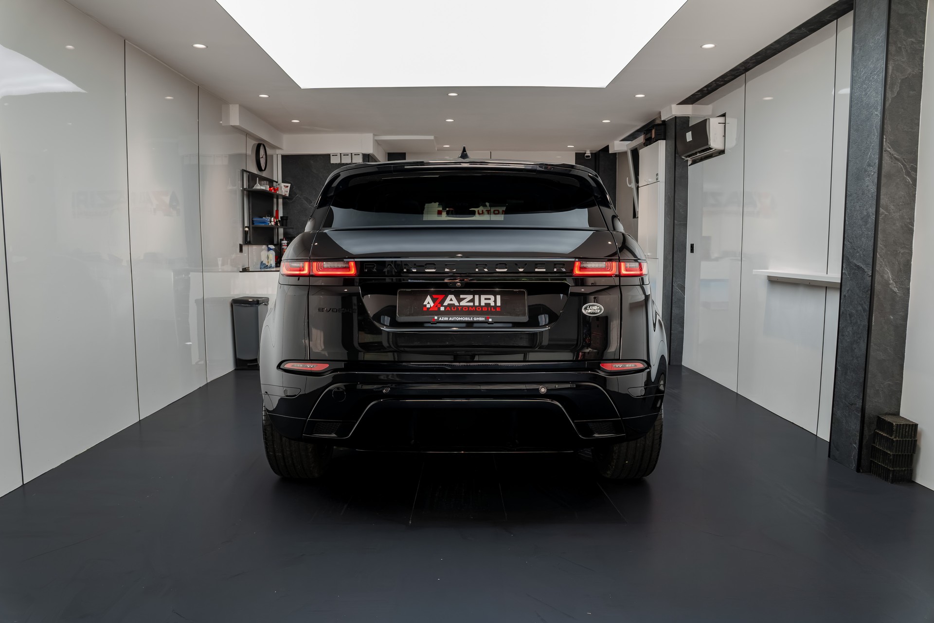 LAND ROVER Range Rover Evoque R-Dynamic P 200 SE Black Editon-image-4