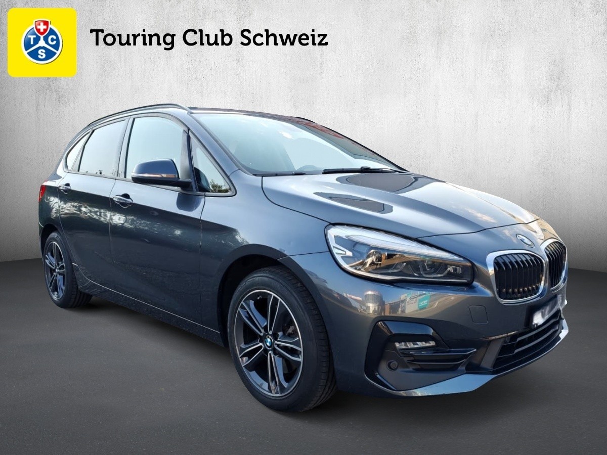 BMW 218d xDrive Active Tourer Steptronic Sport Line-image-6