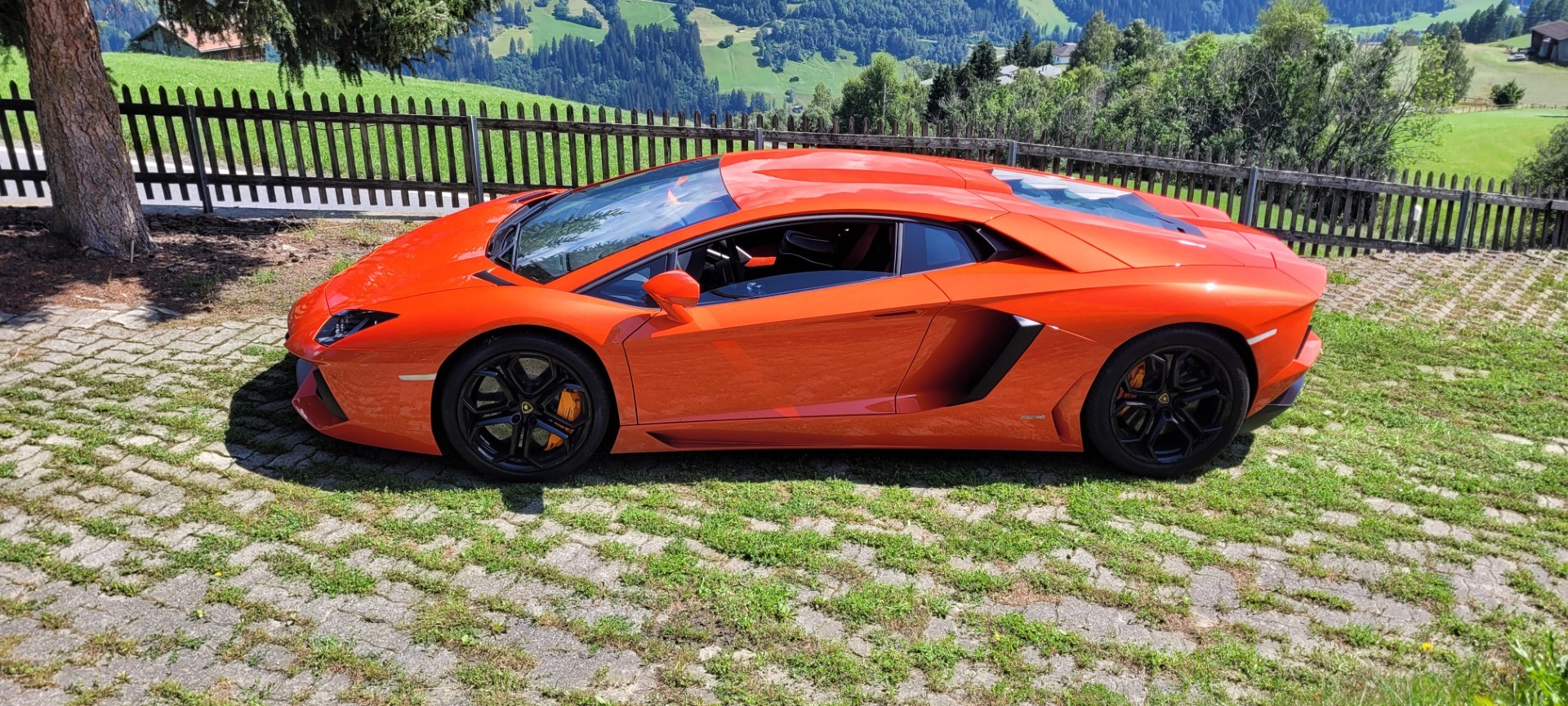 LAMBORGHINI Aventador LP700-4 Coupé E-Gear-image-10