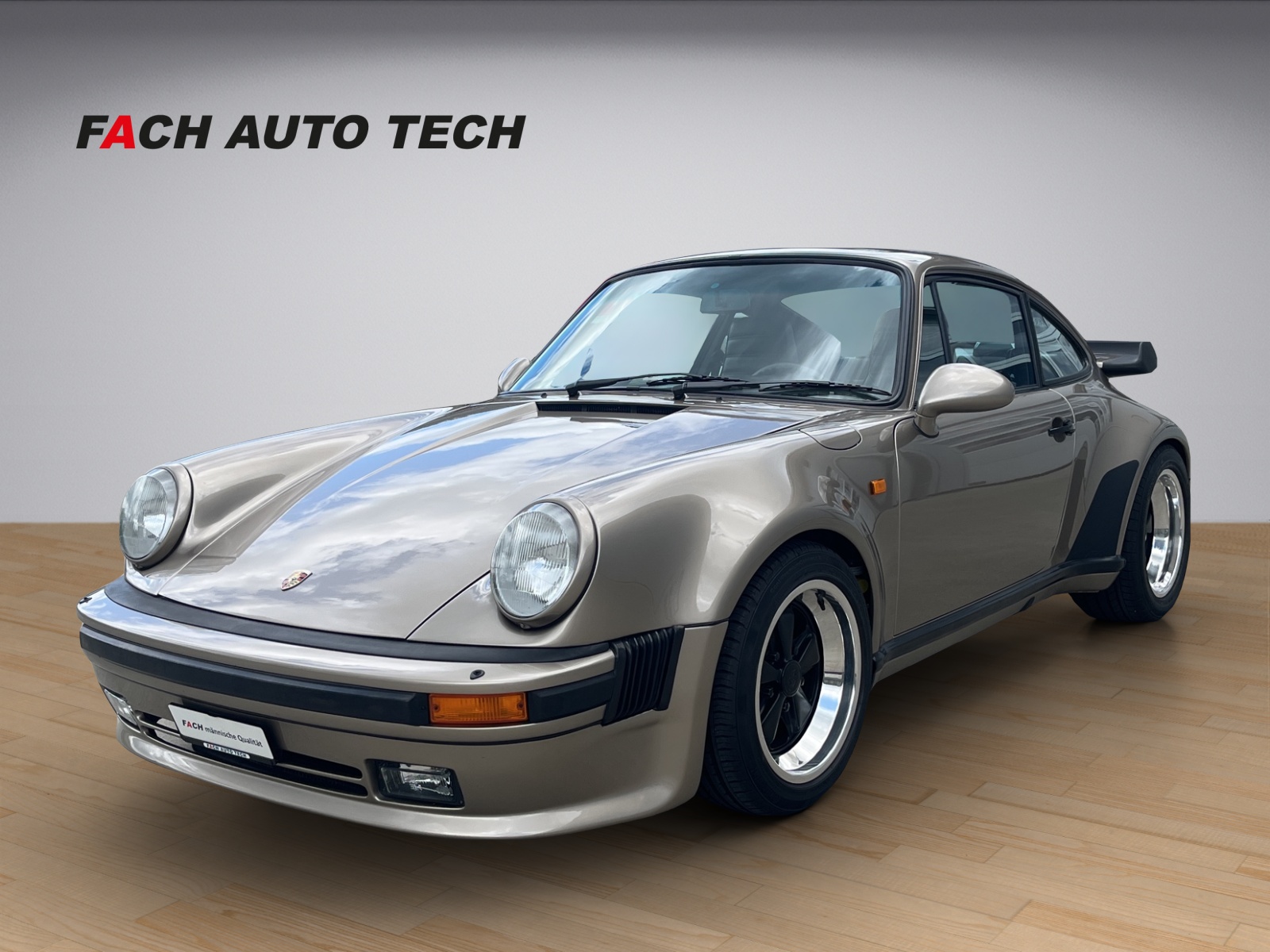 PORSCHE 911 (930) Coupé 3.3 Turbo