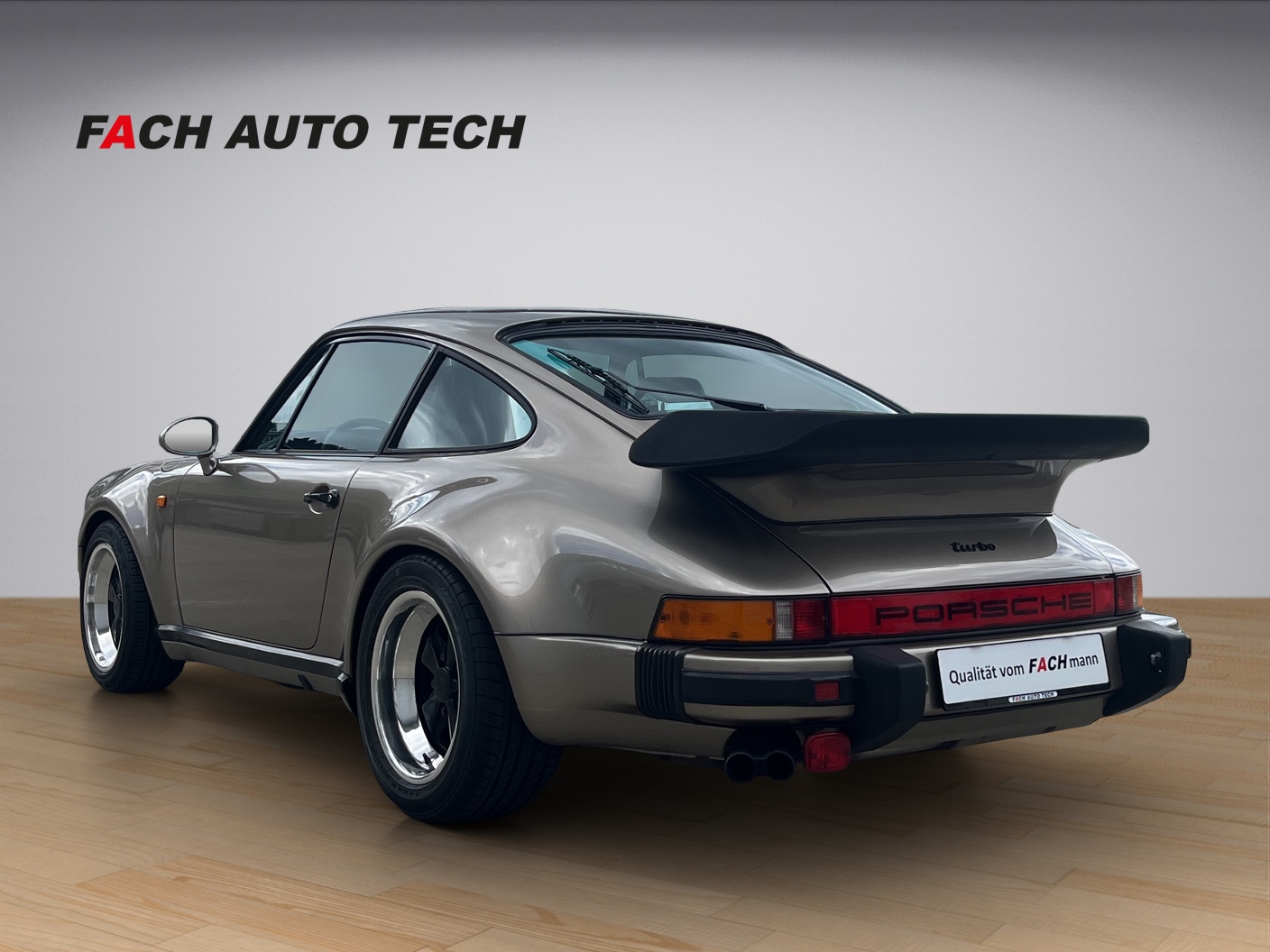 PORSCHE 911 (930) Coupé 3.3 Turbo-showroom-element-3
