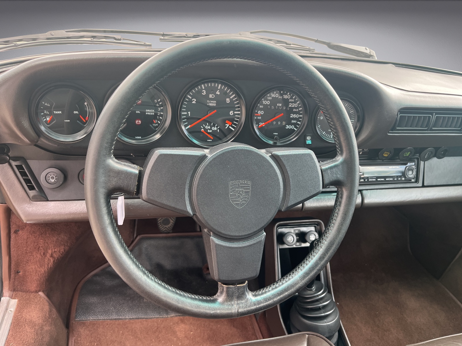 PORSCHE 911 (930) Coupé 3.3 Turbo-image-9