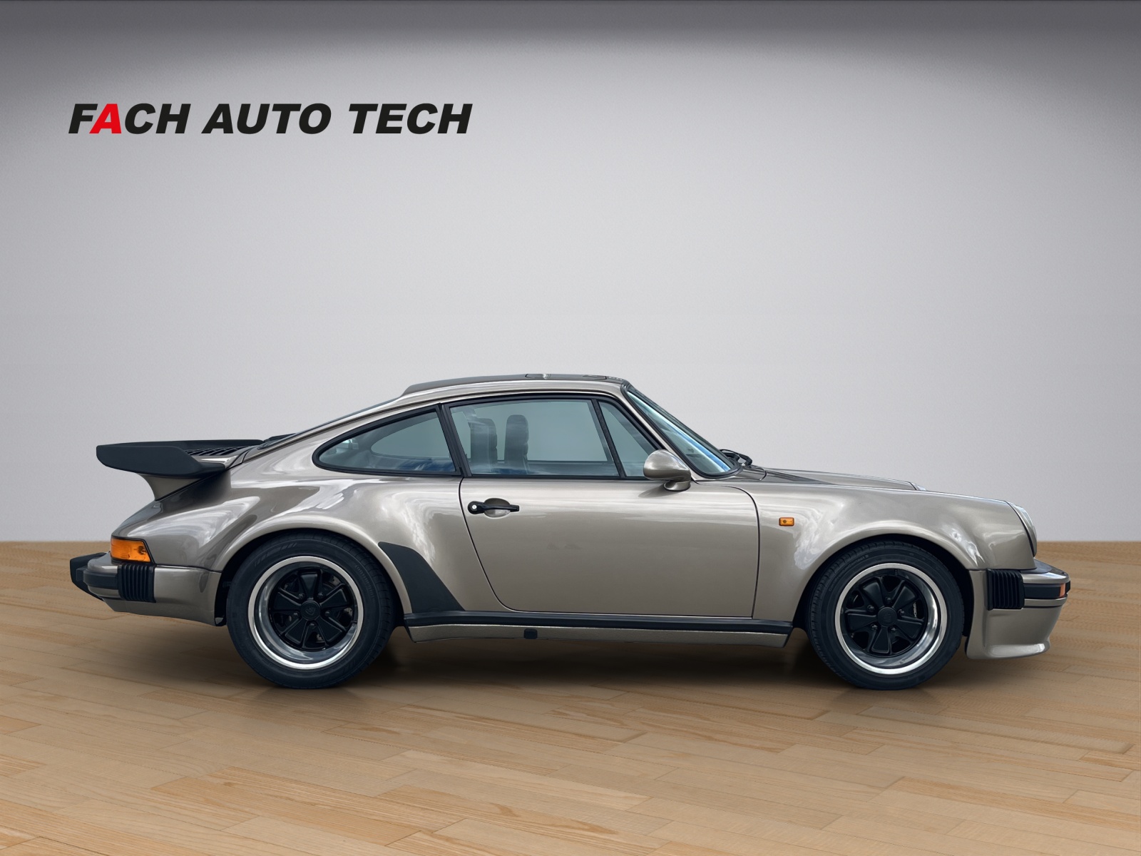 PORSCHE 911 (930) Coupé 3.3 Turbo-image-6
