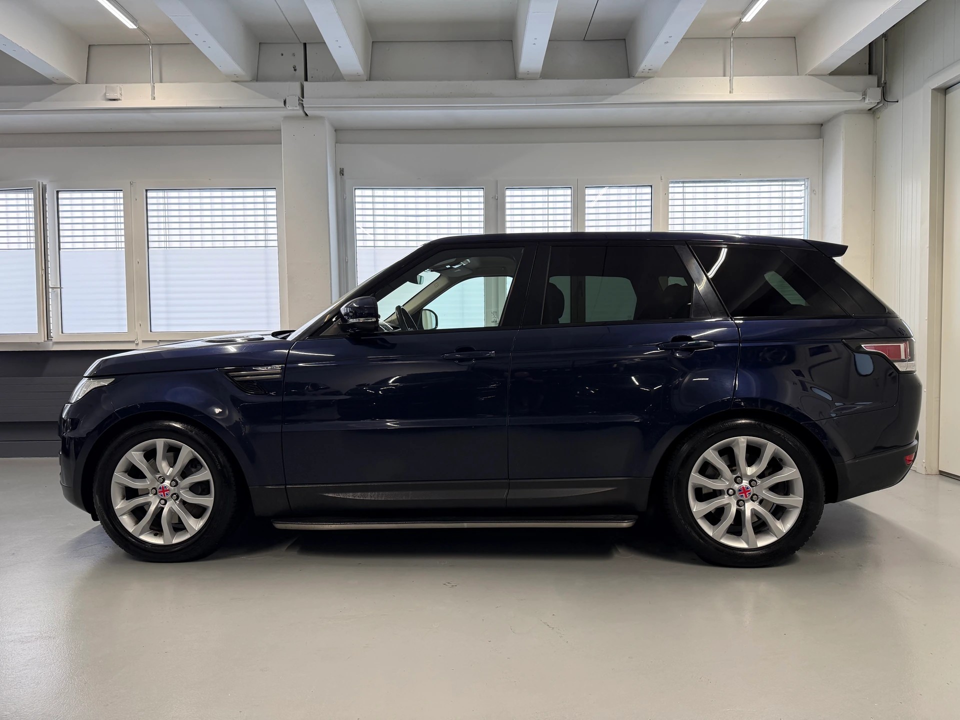 LAND ROVER Range Rover Sport 3.0 SDV6 SE Automatic-showroom-element-2