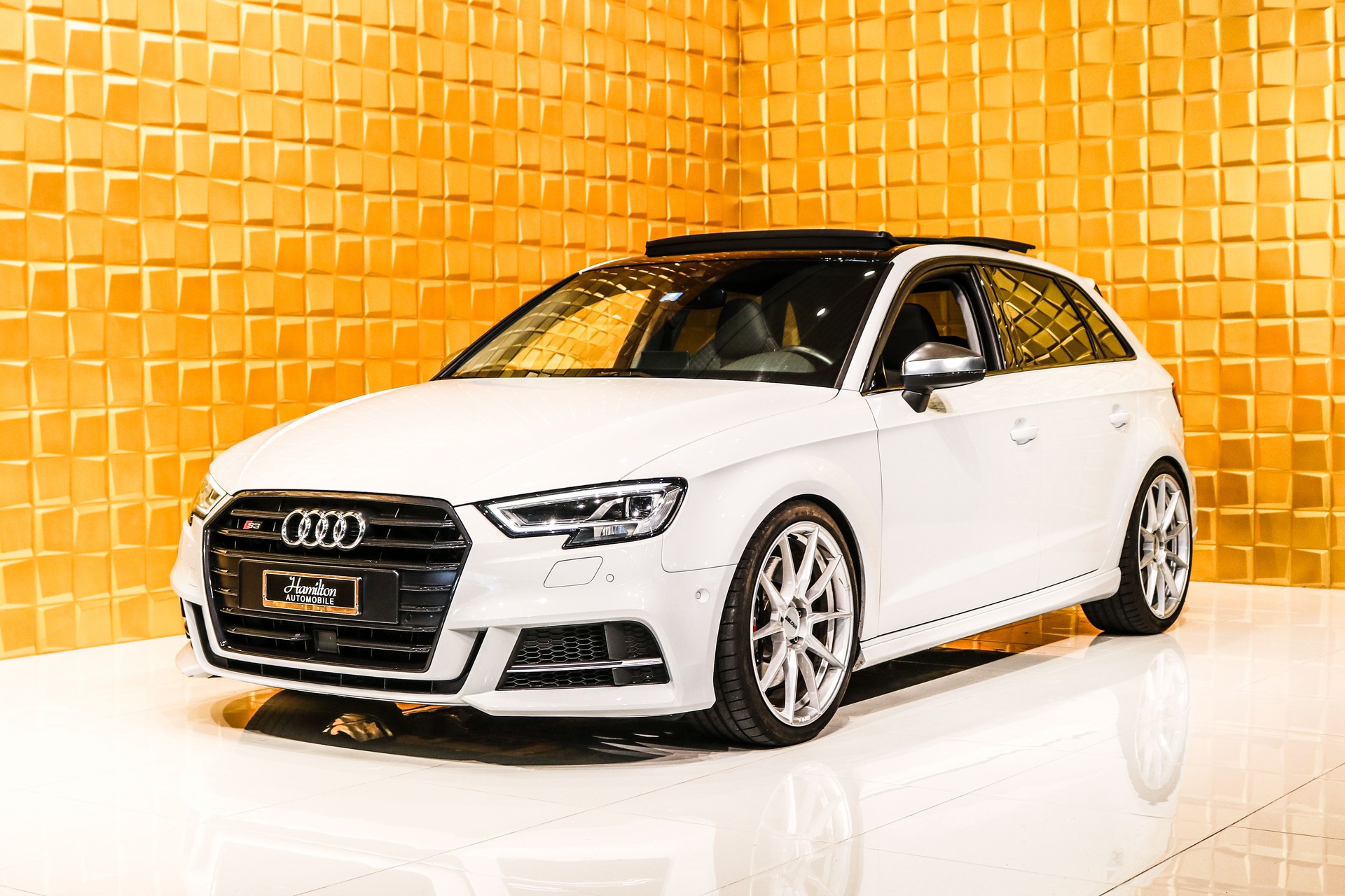 AUDI S3 Sportback 2.0 TFSI quattro S-tronic NO OPF-showroom-element-3