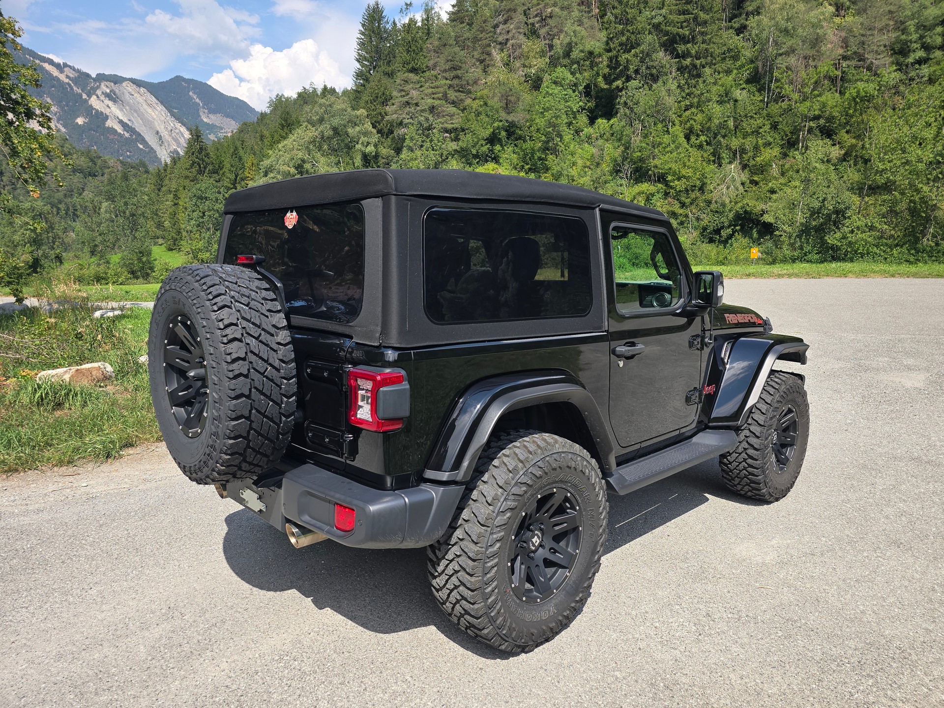 JEEP Wrangler Overland 280 PS Limited Edition-showroom-element-2