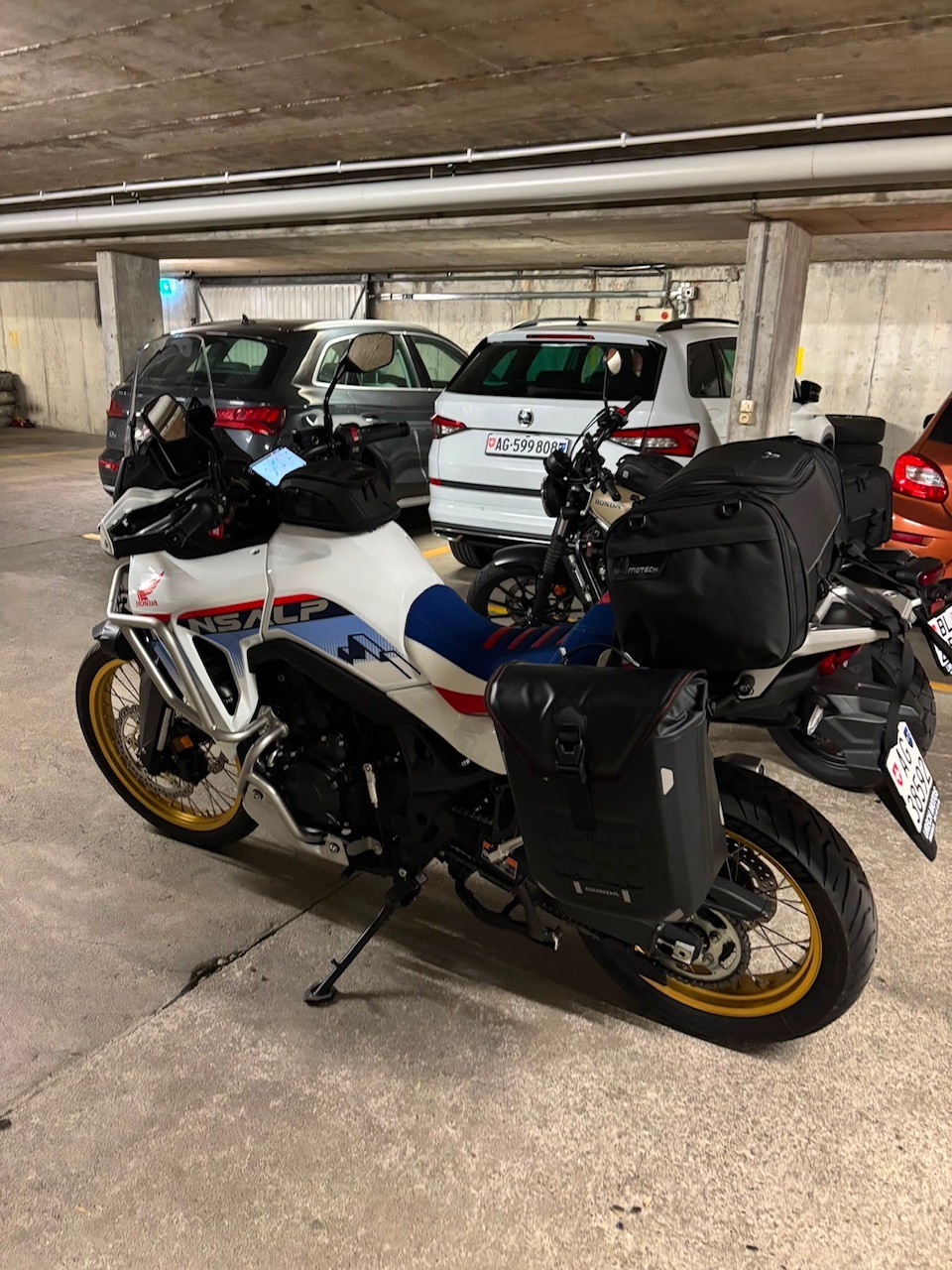 HONDA XL 750 Transalp-image-4