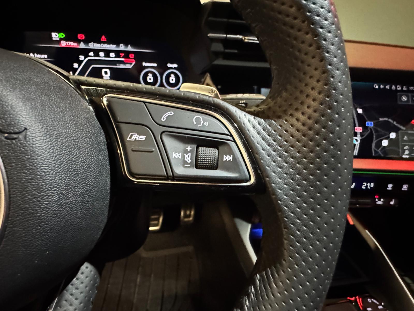 AUDI RS3 Sportback 2.5 TSI quattro S-tronic-image-22