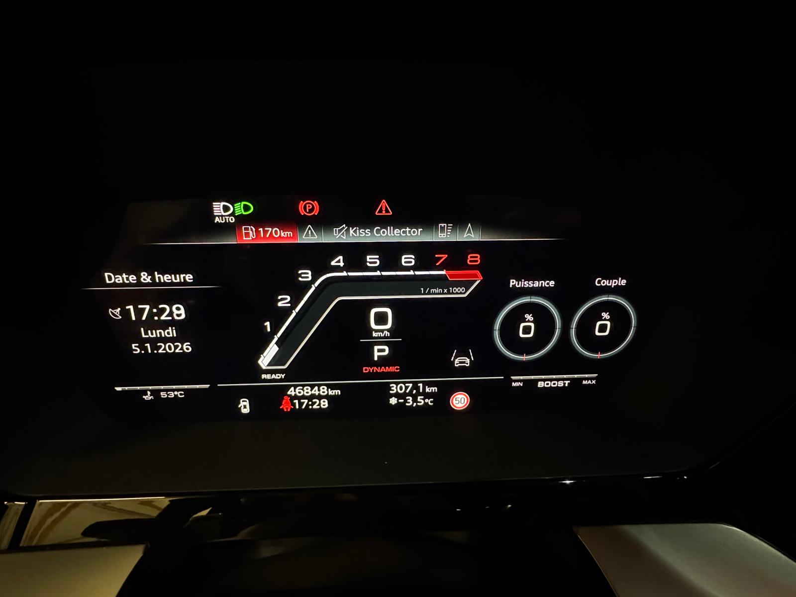 AUDI RS3 Sportback 2.5 TSI quattro S-tronic-image-19