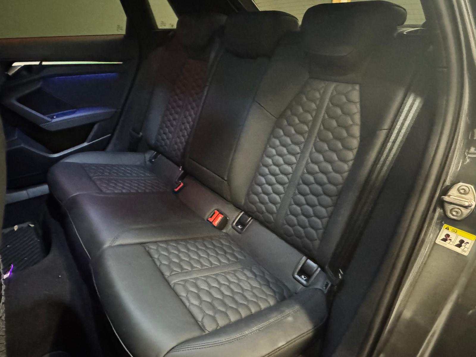 AUDI RS3 Sportback 2.5 TSI quattro S-tronic-image-11