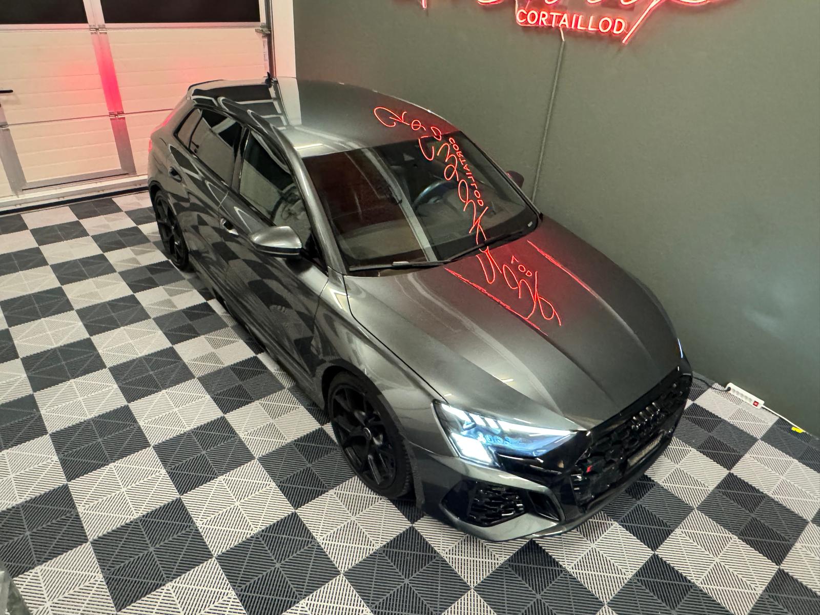 AUDI RS3 Sportback 2.5 TSI quattro S-tronic-image-6