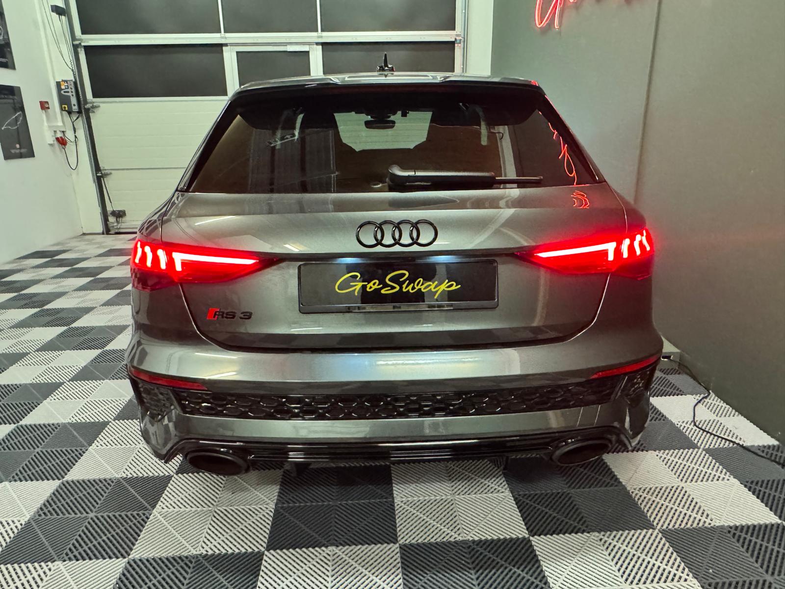 AUDI RS3 Sportback 2.5 TSI quattro S-tronic-image-4