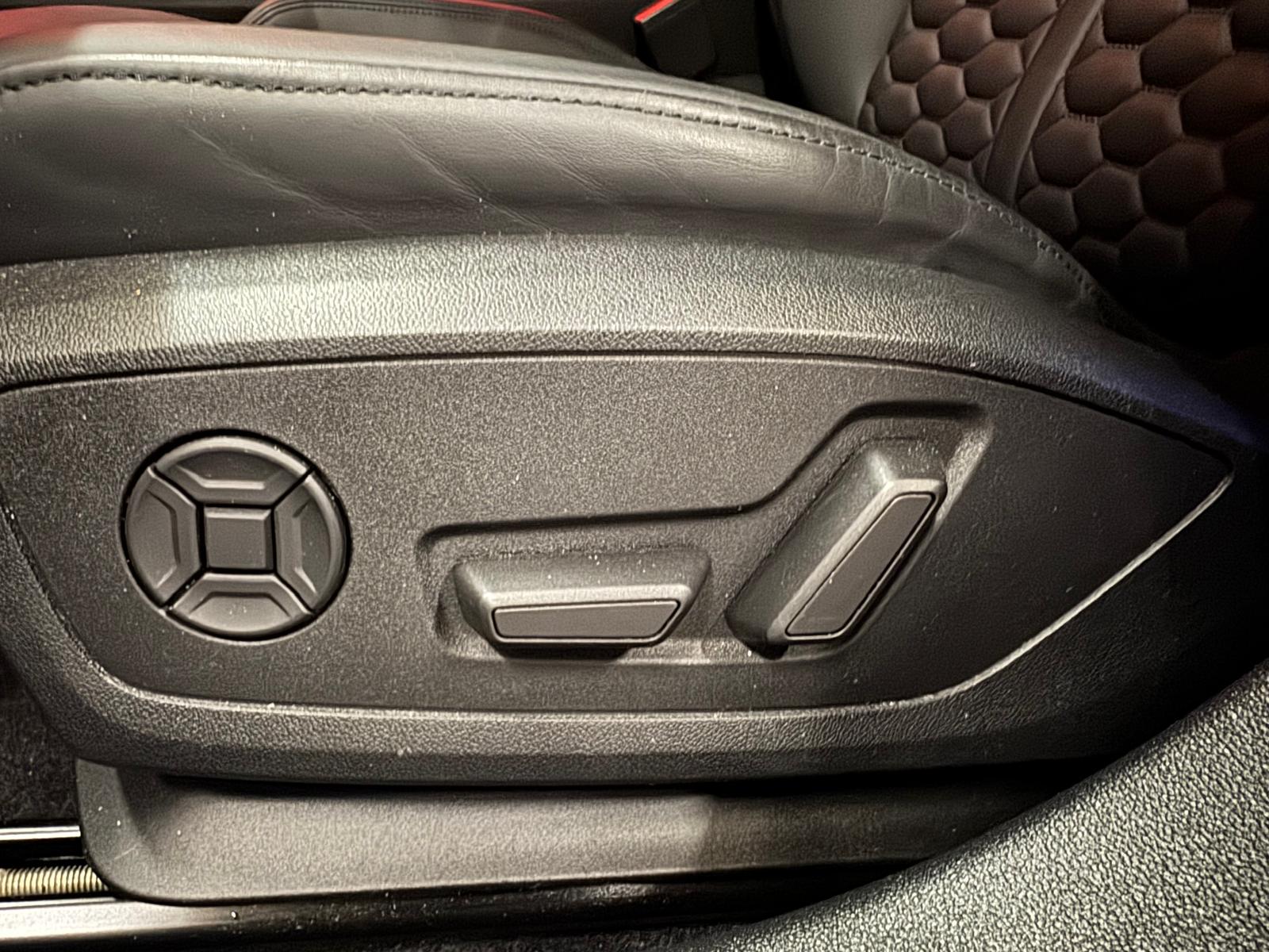 AUDI RS3 Sportback 2.5 TSI quattro S-tronic-image-10